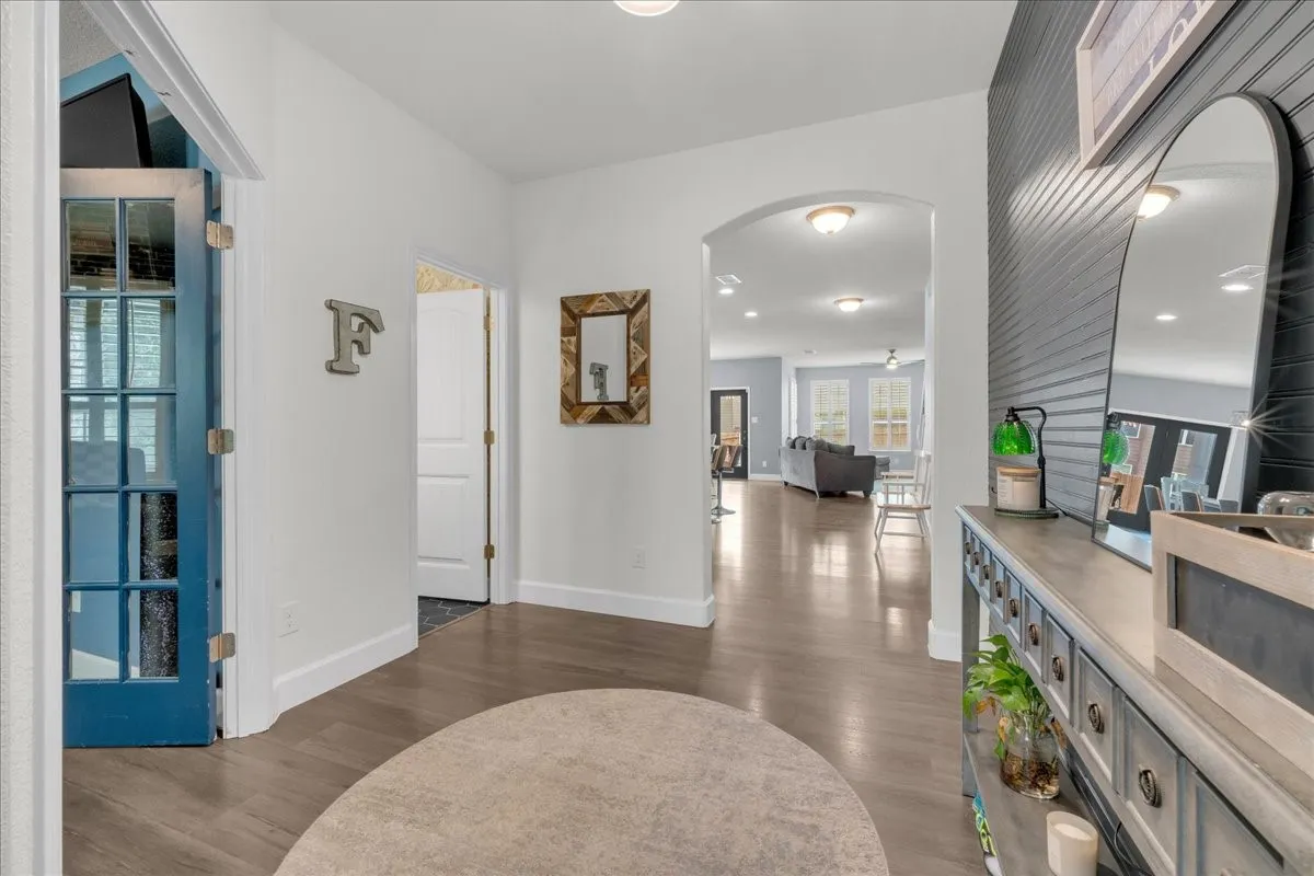 Single Family Residence For Sale in Denton County , 5504 Wharfside Place, Denton, Texas 76208, 4 Bedroom, 3 Bathroom, 2 Garage spaces, 3,145 Sqft, built in 2018, mls#21361301, Real Estate Agent in Denton, Homes For Sale in Denton county, Homes For Sale in Denton, Realtor in Denton Texas, Real Estate Brokerage Independent Realty Texas, Luminita Cordes Realtor
