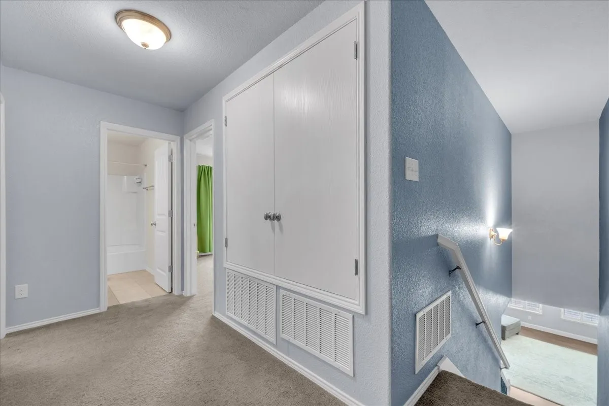 Single Family Residence For Sale in Denton County , 5504 Wharfside Place, Denton, Texas 76208, 4 Bedroom, 3 Bathroom, 2 Garage spaces, 3,145 Sqft, built in 2018, mls#21361301, Real Estate Agent in Denton, Homes For Sale in Denton county, Homes For Sale in Denton, Realtor in Denton Texas, Real Estate Brokerage Independent Realty Texas, Luminita Cordes Realtor