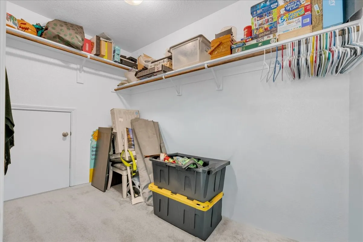 Single Family Residence For Sale in Denton County , 5504 Wharfside Place, Denton, Texas 76208, 4 Bedroom, 3 Bathroom, 2 Garage spaces, 3,145 Sqft, built in 2018, mls#21361301, Real Estate Agent in Denton, Homes For Sale in Denton county, Homes For Sale in Denton, Realtor in Denton Texas, Real Estate Brokerage Independent Realty Texas, Luminita Cordes Realtor