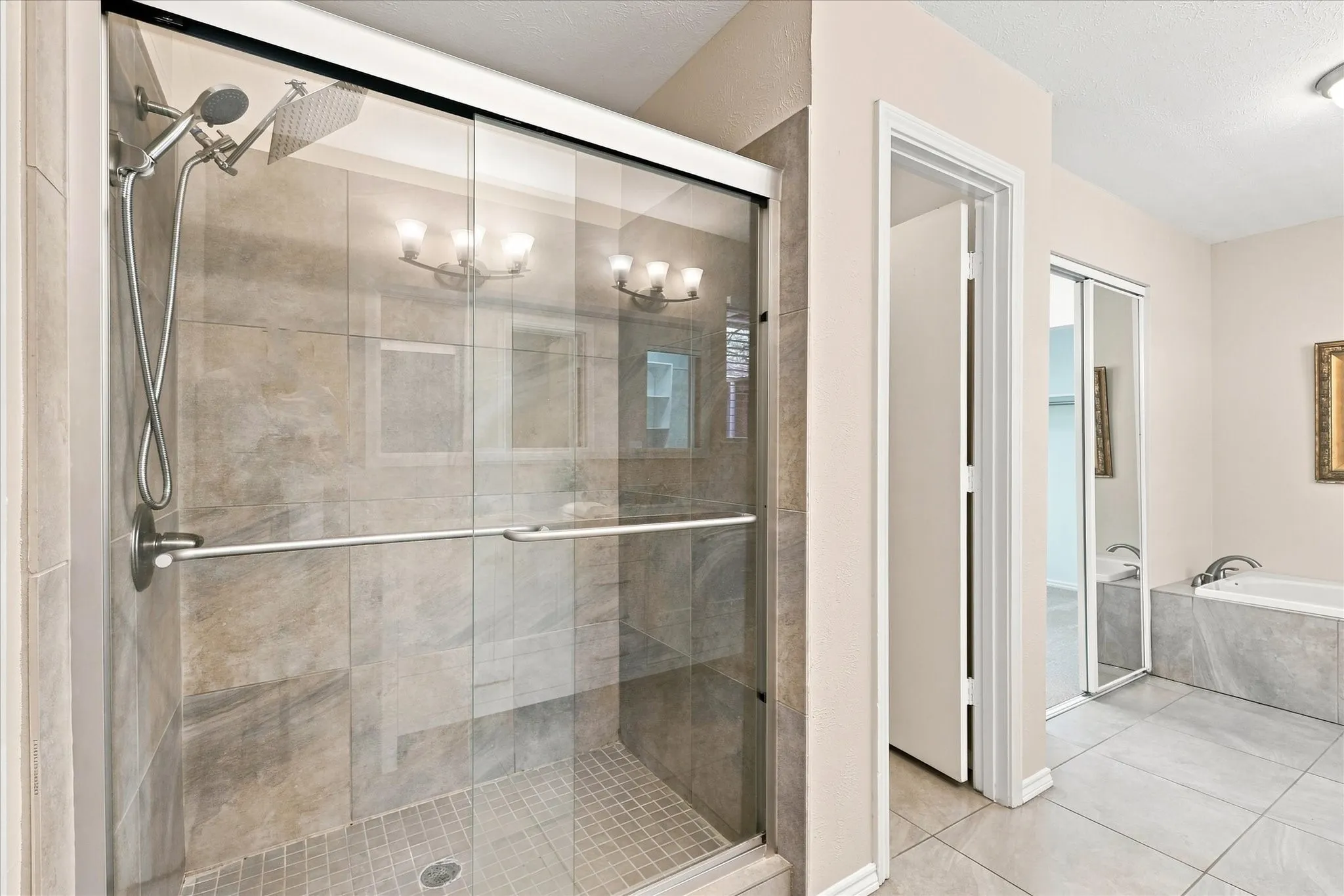 Single Family Residence For Sale in Collin County , 2525 Eucalyptus Drive, Plano, Texas 75075, 4 Bedroom, 4 Bathroom, 2 Garage spaces, 2,852 Sqft, built in 1972, mls#21369338, Real Estate Agent in Plano, Homes For Sale in Collin county, Homes For Sale in Plano, Realtor in Plano Texas, Real Estate Brokerage Independent Realty Texas, Luminita Cordes Realtor