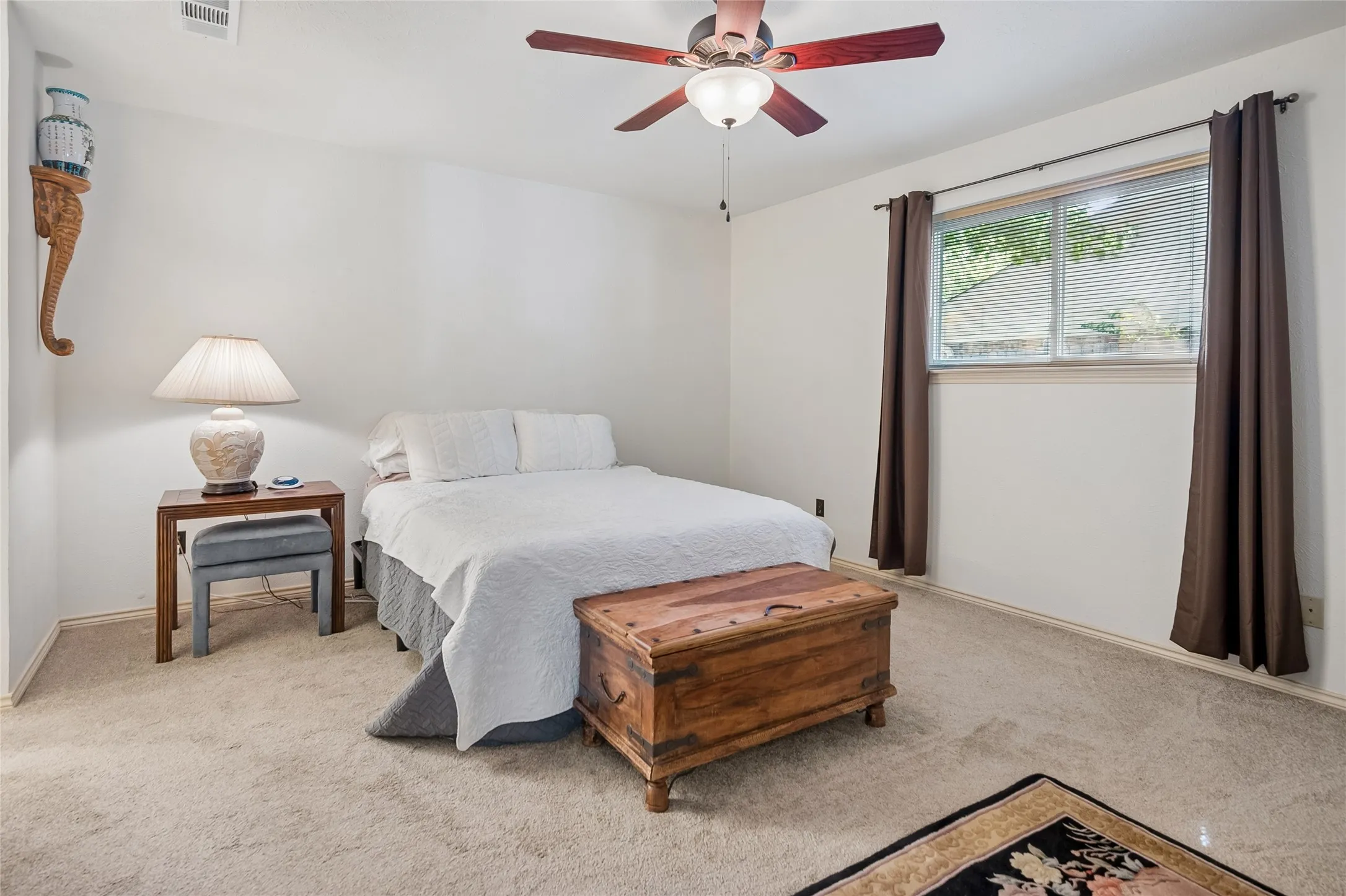 Single Family Residence For Sale in Denton County , 1105 Wood Creek Circle, Flower Mound, Texas 75028, 3 Bedroom, 2 Bathroom, 4 Garage spaces, 1,722 Sqft, built in 1976, mls#21369476, Real Estate Agent in Flower Mound, Homes For Sale in Denton county, Homes For Sale in Flower Mound, Realtor in Flower Mound Texas, Real Estate Brokerage Independent Realty Texas, Luminita Cordes Realtor