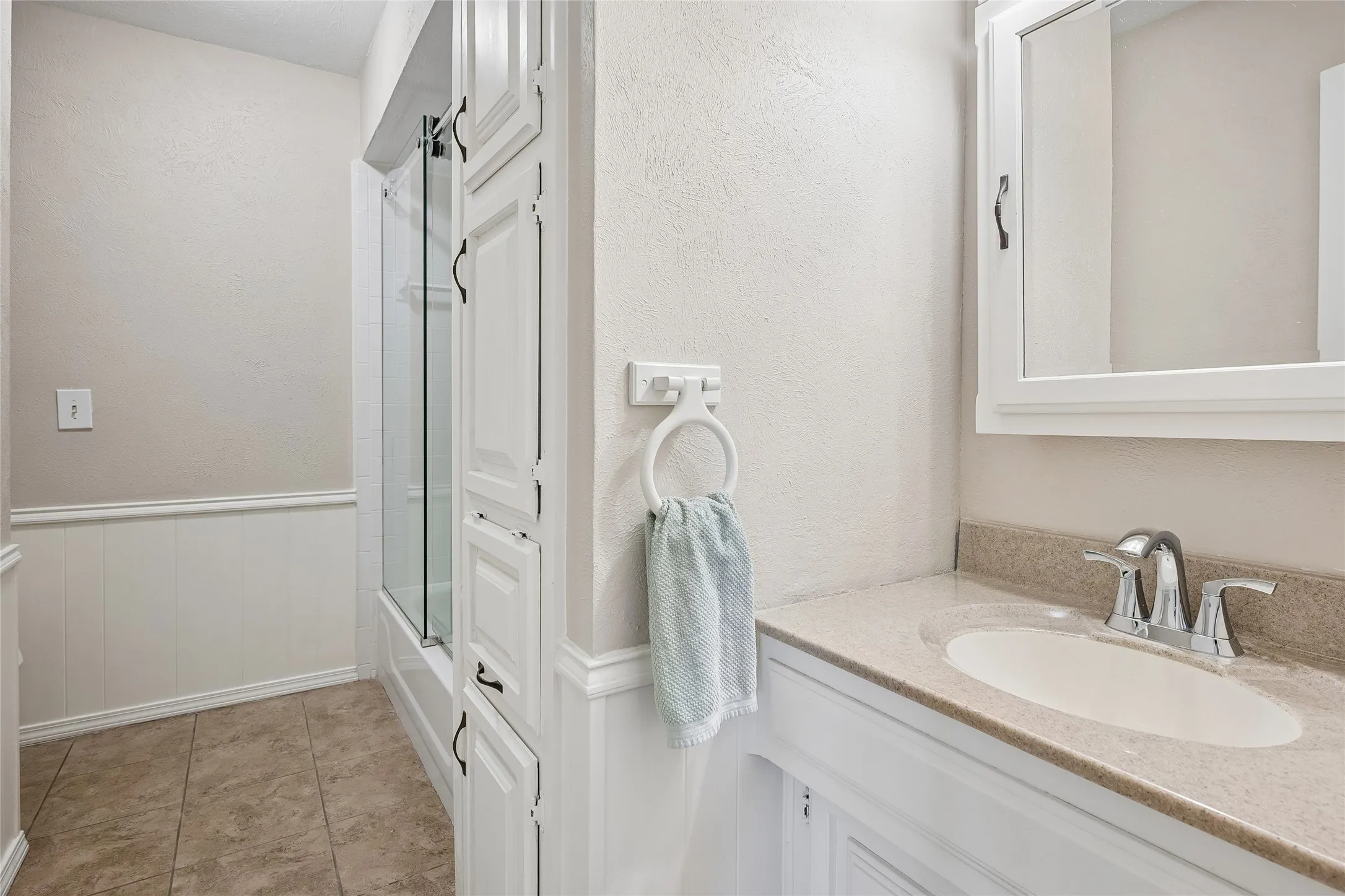 Hall Bathroom