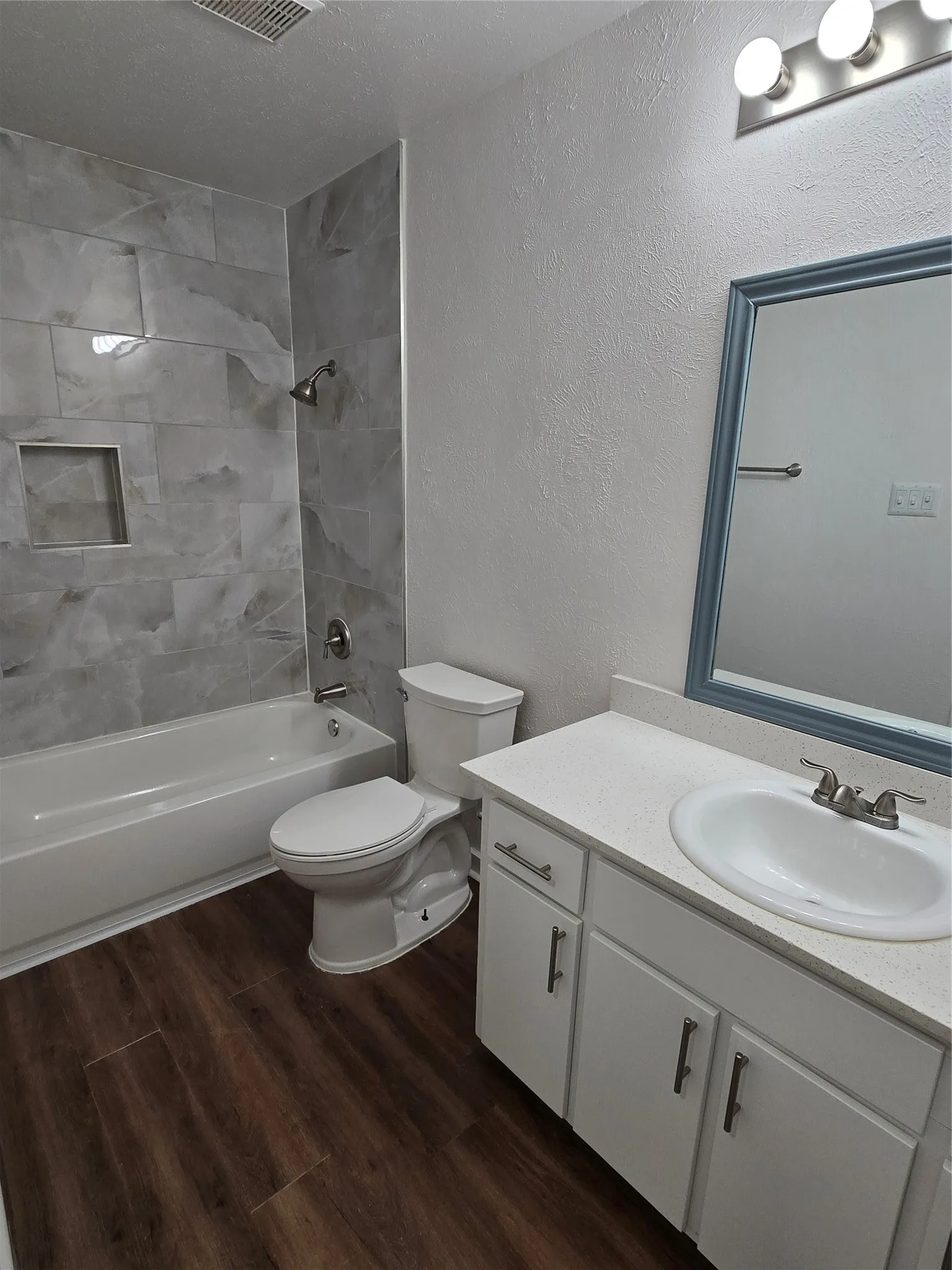 Duplex For Rent in Dallas County , 206 Trellis Place, Richardson, Texas 75081, 3 Bedroom, 2 Bathroom, 2 Garage spaces, 1,792 Sqft, built in 1974, mls#21369613, Real Estate Agent in Richardson, Homes For Rent in Dallas county, Homes For Rent in Richardson, Realtor in Richardson Texas, Real Estate Brokerage Independent Realty Texas, Luminita Cordes Realtor