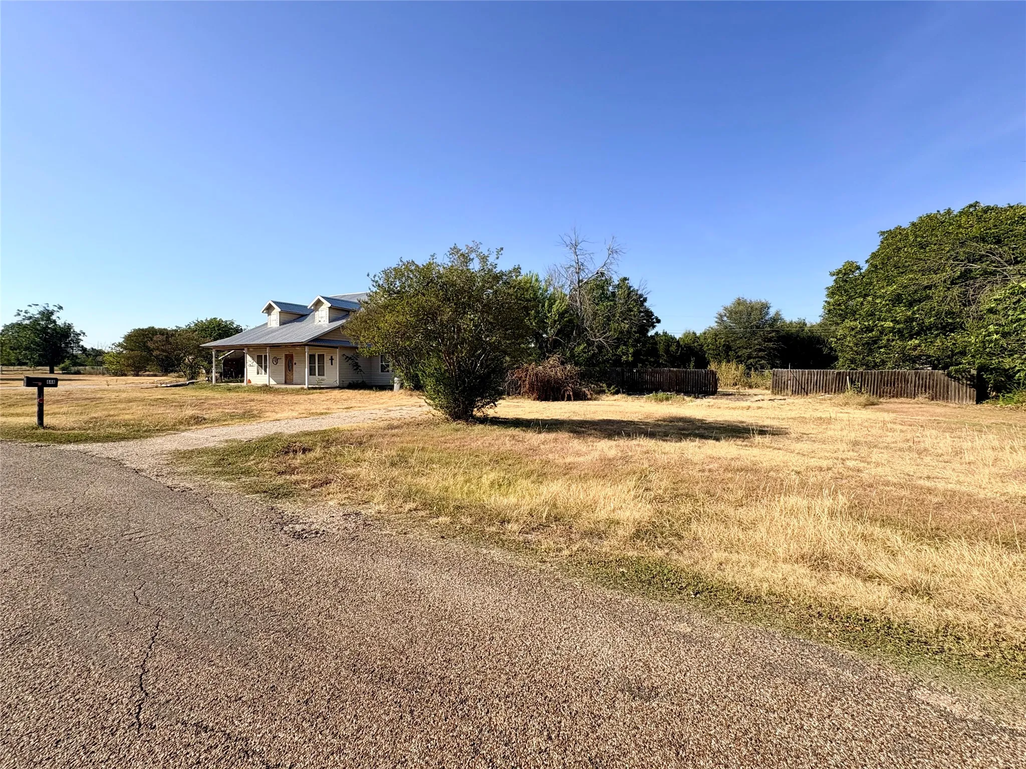 Single Family Residence For Sale in Mc Lennan County , 448 Norwood Drive, Woodway, Texas 76712, 5 Bedroom, 4 Bathroom, Garage spaces, 2,888 Sqft, built in 2007, mls#21369695, Real Estate Agent in Woodway, Homes For Sale in Mc Lennan county, Homes For Sale in Woodway, Realtor in Woodway Texas, Real Estate Brokerage Independent Realty Texas, Luminita Cordes Realtor