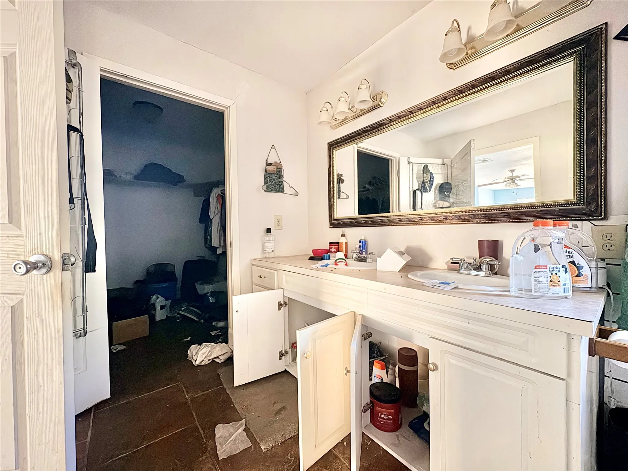 Single Family Residence For Sale in Mc Lennan County , 448 Norwood Drive, Woodway, Texas 76712, 5 Bedroom, 4 Bathroom, Garage spaces, 2,888 Sqft, built in 2007, mls#21369695, Real Estate Agent in Woodway, Homes For Sale in Mc Lennan county, Homes For Sale in Woodway, Realtor in Woodway Texas, Real Estate Brokerage Independent Realty Texas, Luminita Cordes Realtor
