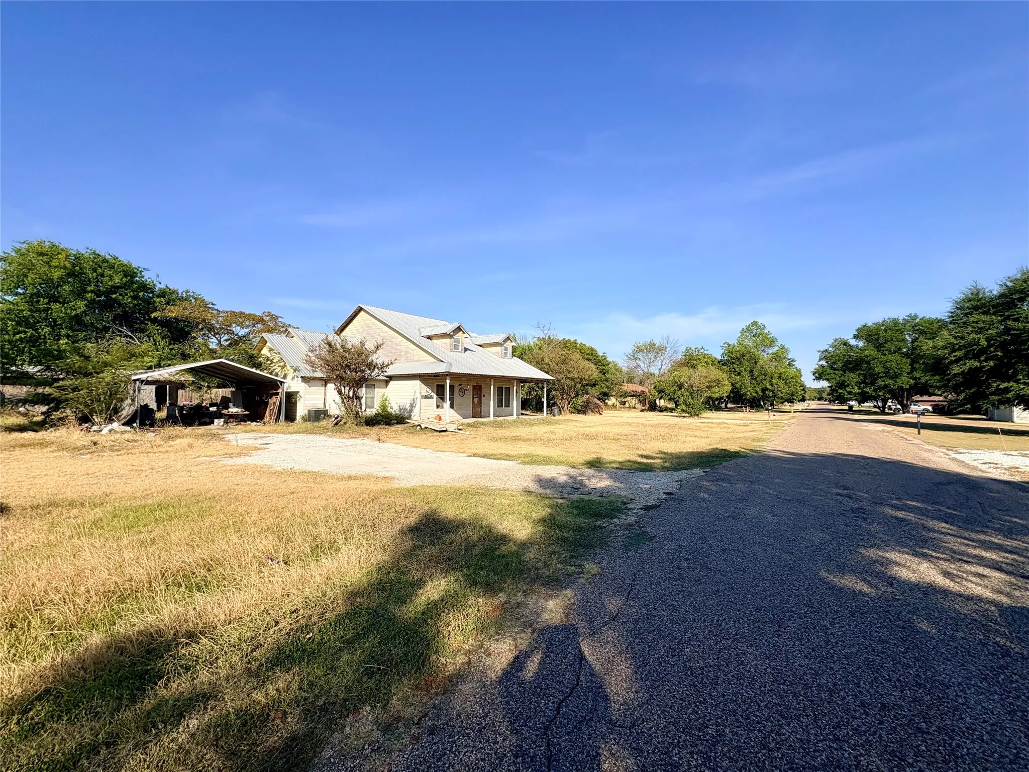 Single Family Residence For Sale in Mc Lennan County , 448 Norwood Drive, Woodway, Texas 76712, 5 Bedroom, 4 Bathroom, Garage spaces, 2,888 Sqft, built in 2007, mls#21369695, Real Estate Agent in Woodway, Homes For Sale in Mc Lennan county, Homes For Sale in Woodway, Realtor in Woodway Texas, Real Estate Brokerage Independent Realty Texas, Luminita Cordes Realtor