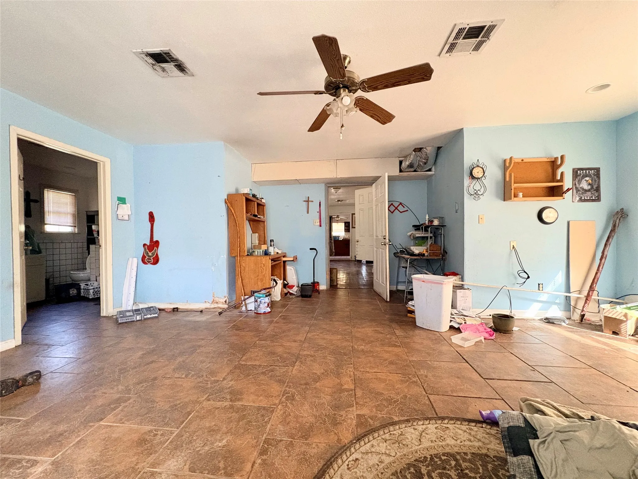 Single Family Residence For Sale in Mc Lennan County , 448 Norwood Drive, Woodway, Texas 76712, 5 Bedroom, 4 Bathroom, Garage spaces, 2,888 Sqft, built in 2007, mls#21369695, Real Estate Agent in Woodway, Homes For Sale in Mc Lennan county, Homes For Sale in Woodway, Realtor in Woodway Texas, Real Estate Brokerage Independent Realty Texas, Luminita Cordes Realtor