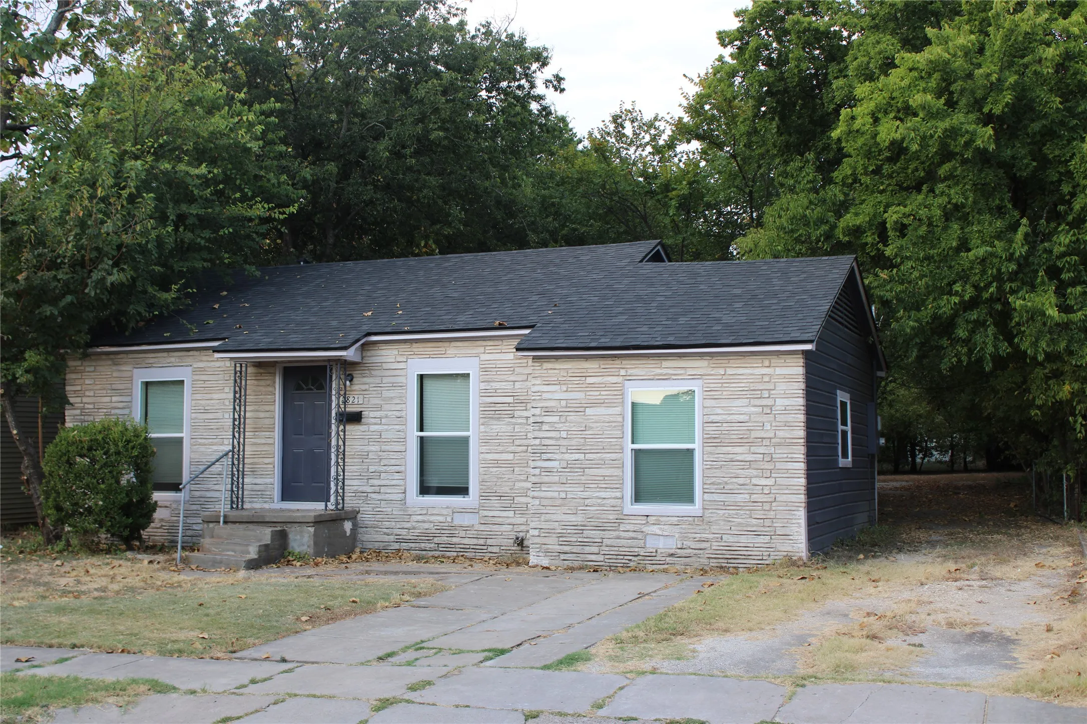 Single Family Residence For Sale