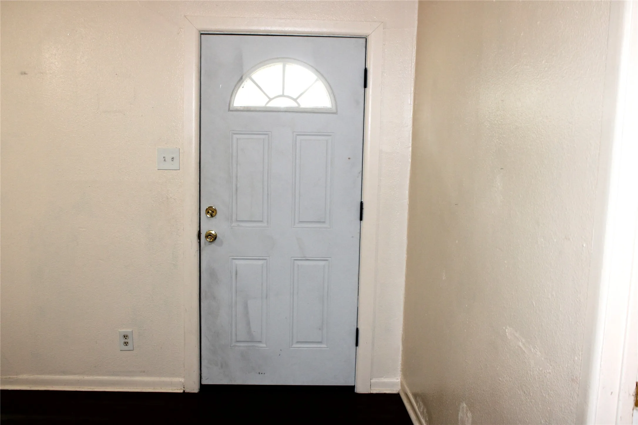 Single Family Residence For Sale in Mc Lennan County , 1821 Bell Street, Waco, Texas 76711, 4 Bedroom, 1 Bathroom, Garage spaces, 1,273 Sqft, built in 1952, mls#21370452, Real Estate Agent in Waco, Homes For Sale in Mc Lennan county, Homes For Sale in Waco, Realtor in Waco Texas, Real Estate Brokerage Independent Realty Texas, Luminita Cordes Realtor