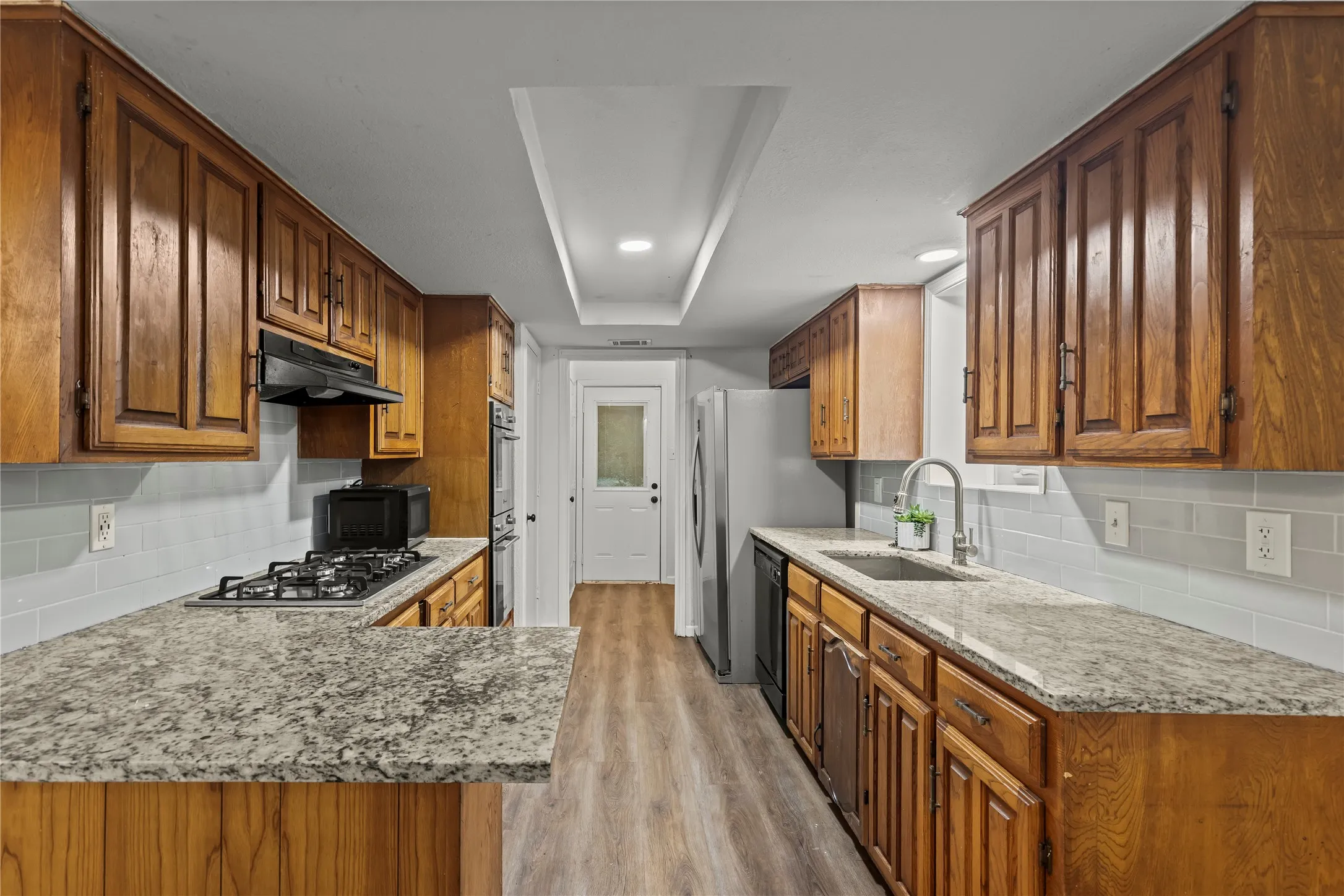 Single Family Residence For Rent in Dallas County , 211 Willowwood Place, Duncanville, Texas 75116, 4 Bedroom, 3 Bathroom, Garage spaces, 1,657 Sqft, built in 1978, mls#21370485, Real Estate Agent in Duncanville, Homes For Rent in Dallas county, Homes For Rent in Duncanville, Realtor in Duncanville Texas, Real Estate Brokerage Independent Realty Texas, Luminita Cordes Realtor
