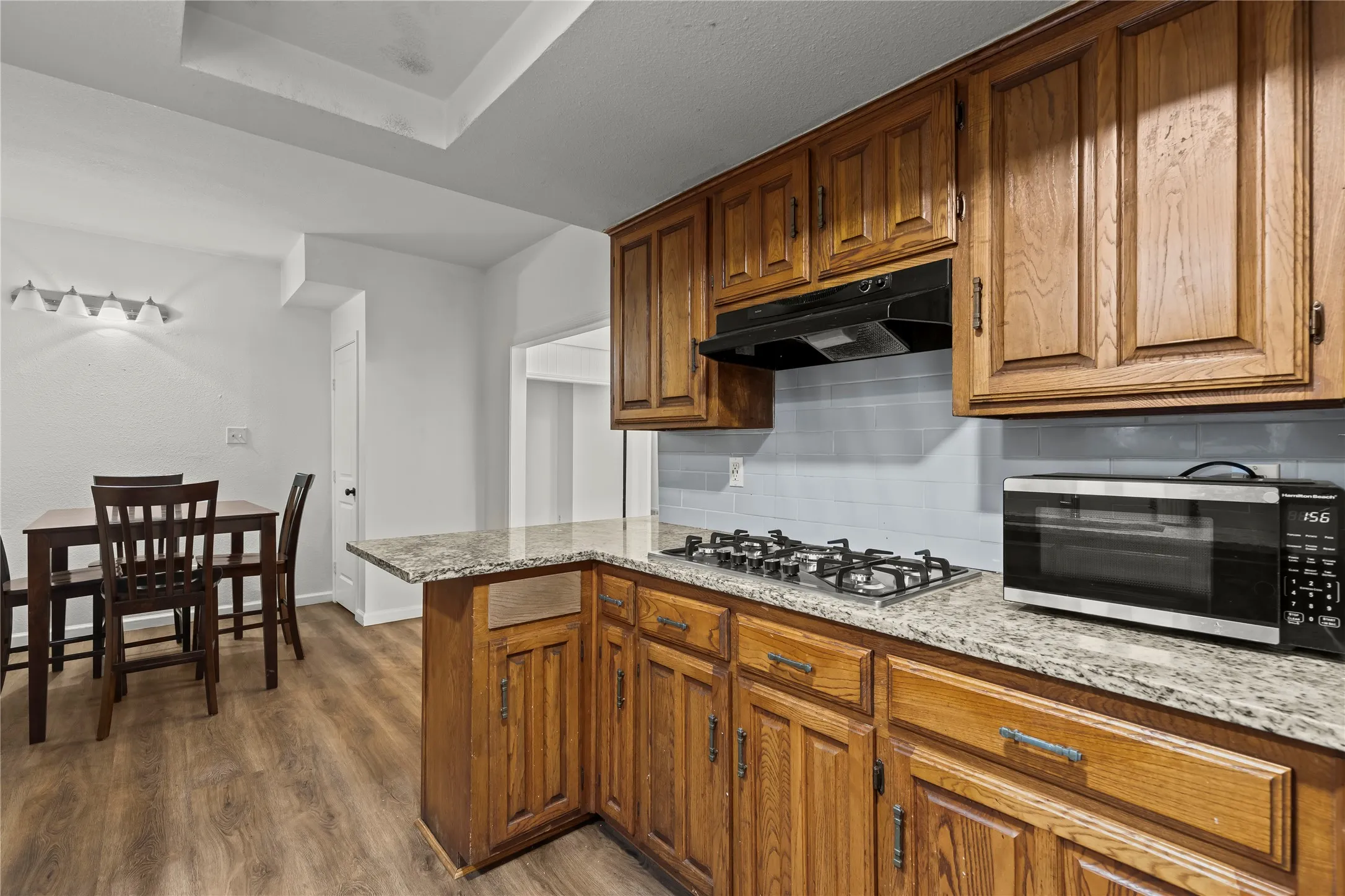 Single Family Residence For Rent in Dallas County , 211 Willowwood Place, Duncanville, Texas 75116, 4 Bedroom, 3 Bathroom, Garage spaces, 1,657 Sqft, built in 1978, mls#21370485, Real Estate Agent in Duncanville, Homes For Rent in Dallas county, Homes For Rent in Duncanville, Realtor in Duncanville Texas, Real Estate Brokerage Independent Realty Texas, Luminita Cordes Realtor