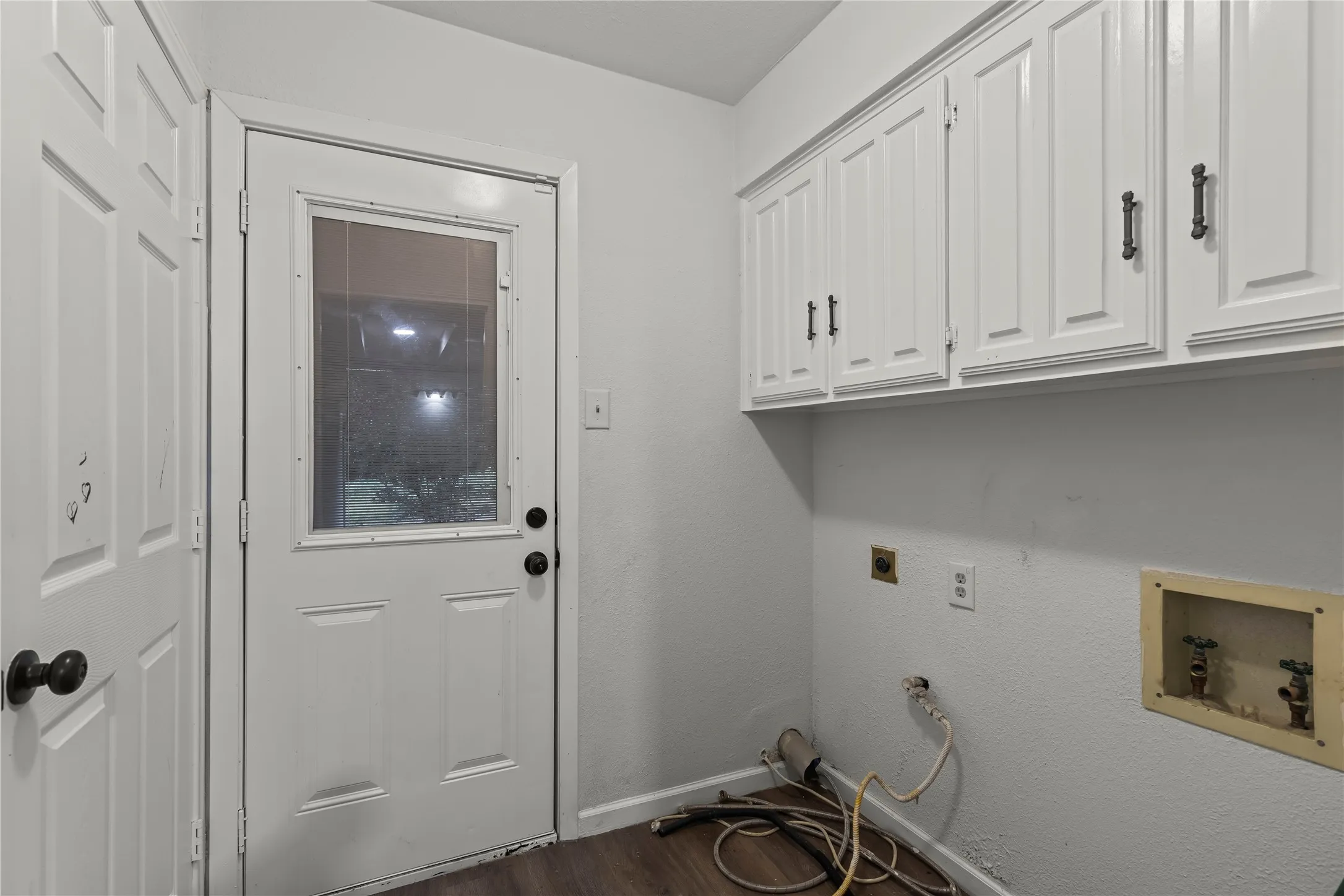 Single Family Residence For Rent in Dallas County , 211 Willowwood Place, Duncanville, Texas 75116, 4 Bedroom, 3 Bathroom, Garage spaces, 1,657 Sqft, built in 1978, mls#21370485, Real Estate Agent in Duncanville, Homes For Rent in Dallas county, Homes For Rent in Duncanville, Realtor in Duncanville Texas, Real Estate Brokerage Independent Realty Texas, Luminita Cordes Realtor