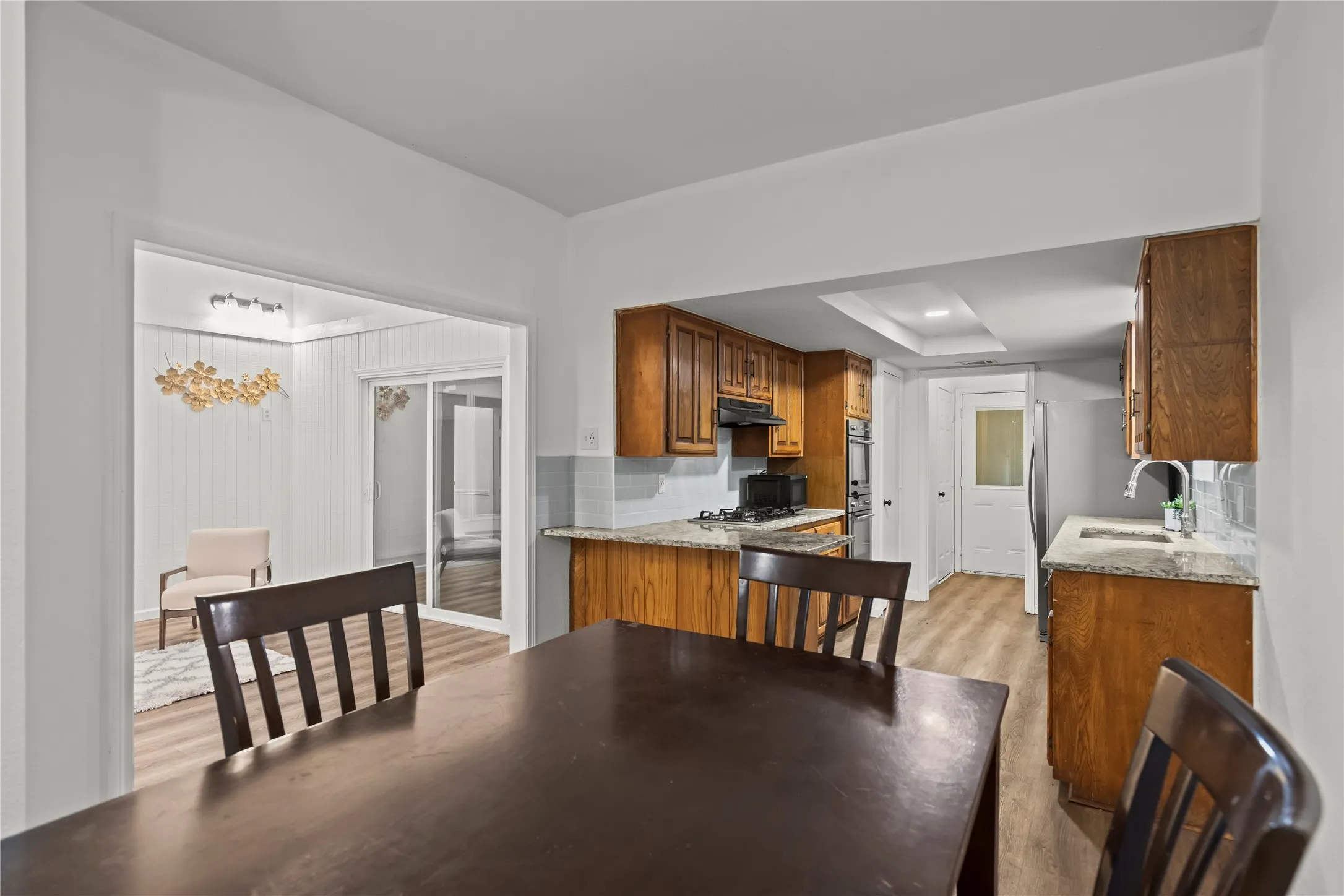 Single Family Residence For Rent in Dallas County , 211 Willowwood Place, Duncanville, Texas 75116, 4 Bedroom, 3 Bathroom, Garage spaces, 1,657 Sqft, built in 1978, mls#21370485, Real Estate Agent in Duncanville, Homes For Rent in Dallas county, Homes For Rent in Duncanville, Realtor in Duncanville Texas, Real Estate Brokerage Independent Realty Texas, Luminita Cordes Realtor