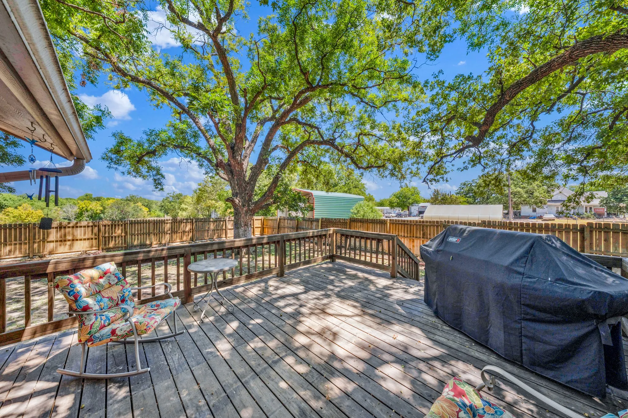 Farm For Sale in Comanche County , 509 E Almante Avenue, De Leon, Texas 76444, 2 Bedroom, 2 Bathroom, 2 Garage spaces, 3,060 Sqft, built in 1930, mls#21369959, Real Estate Agent in De Leon, Homes For Sale in Comanche county, Homes For Sale in De Leon, Realtor in De Leon Texas, Real Estate Brokerage Independent Realty Texas, Luminita Cordes Realtor