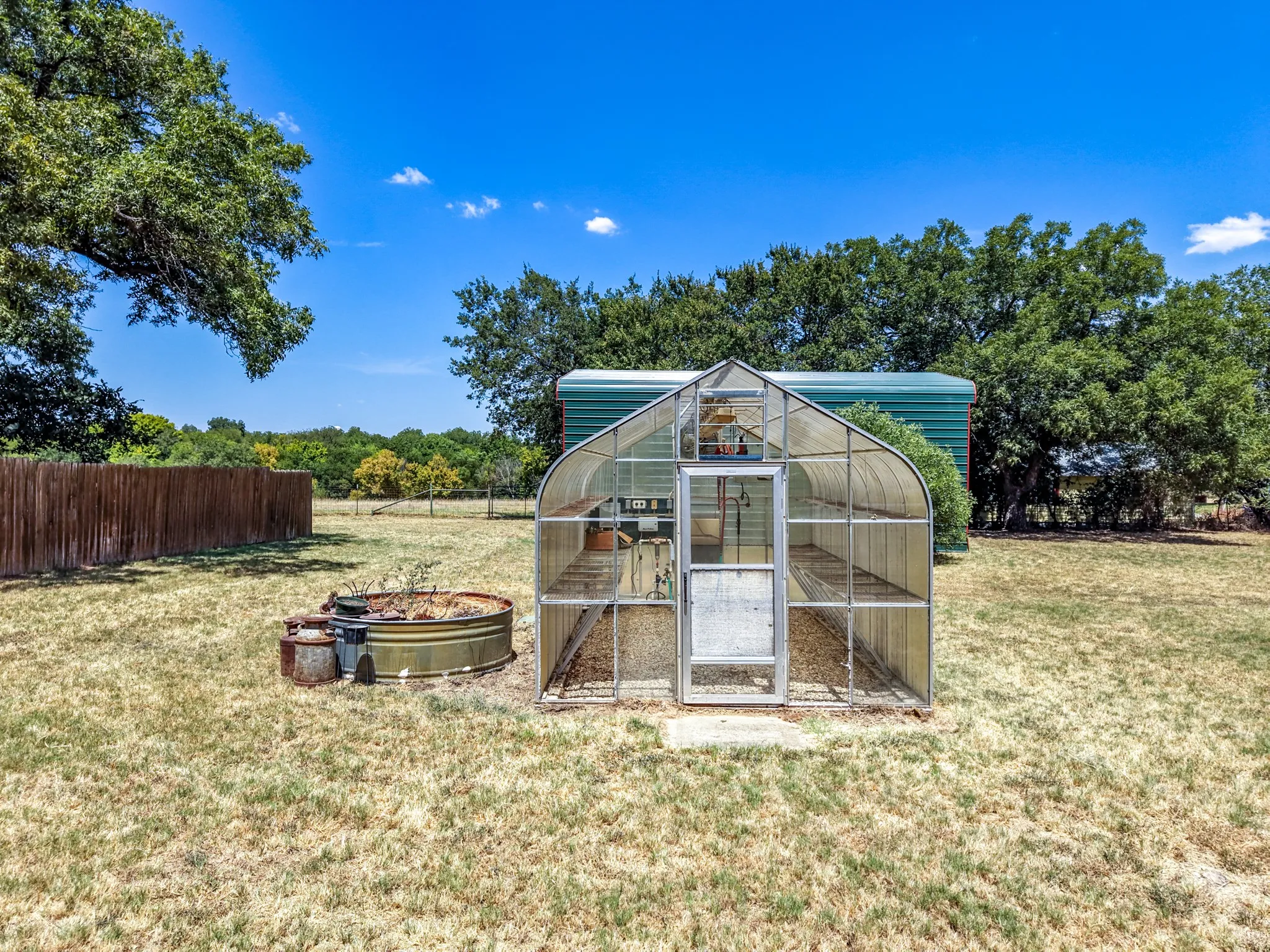 Farm For Sale in Comanche County , 509 E Almante Avenue, De Leon, Texas 76444, 2 Bedroom, 2 Bathroom, 2 Garage spaces, 3,060 Sqft, built in 1930, mls#21369959, Real Estate Agent in De Leon, Homes For Sale in Comanche county, Homes For Sale in De Leon, Realtor in De Leon Texas, Real Estate Brokerage Independent Realty Texas, Luminita Cordes Realtor