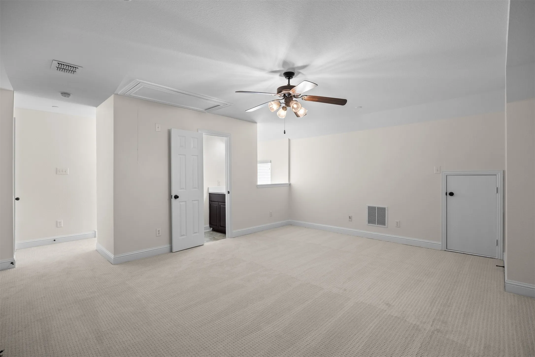 3rd Bedroom / lofr