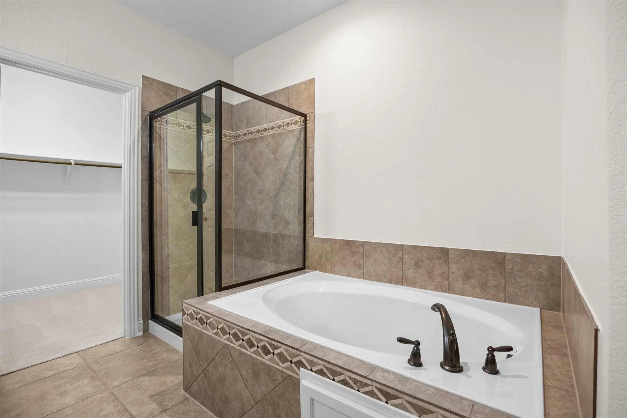 Townhouse For Sale in Dallas County , 743 Matthew Place, Richardson, Texas 75081, 3 Bedroom, 4 Bathroom, 2 Garage spaces, 2,091 Sqft, built in 2010, mls#21370349, Real Estate Agent in Richardson, Homes For Sale in Dallas county, Homes For Sale in Richardson, Realtor in Richardson Texas, Real Estate Brokerage Independent Realty Texas, Luminita Cordes Realtor