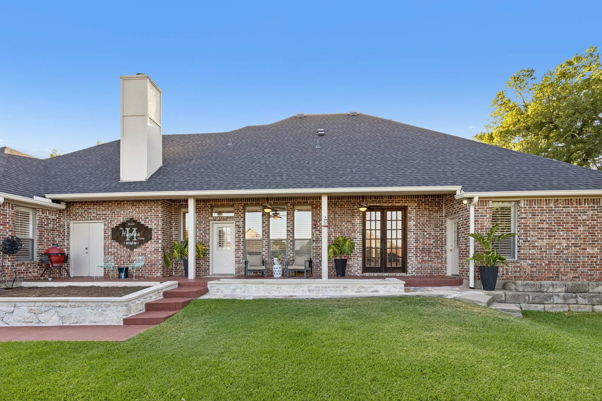 Single Family Residence For Sale in Rockwall County , 4741 Parkwood Drive, Rockwall, Texas 75032, 4 Bedroom, 4 Bathroom, 3 Garage spaces, 3,898 Sqft, built in 1997, mls#21370393, Real Estate Agent in Rockwall, Homes For Sale in Rockwall county, Homes For Sale in Rockwall, Realtor in Rockwall Texas, Real Estate Brokerage Independent Realty Texas, Luminita Cordes Realtor