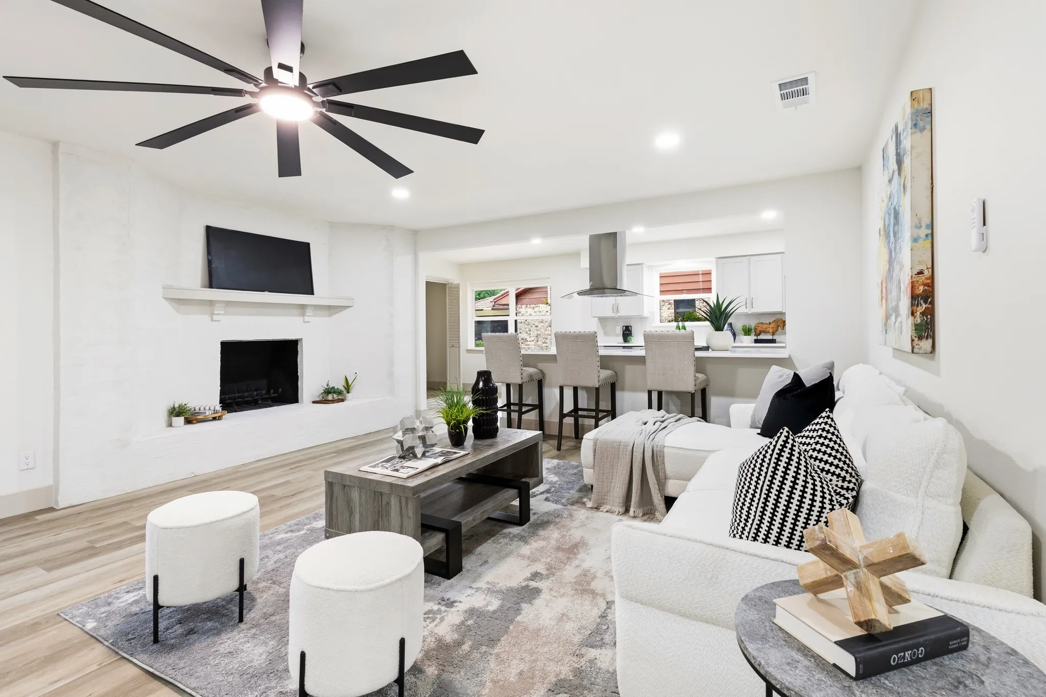 Single Family Residence For Sale in Dallas County , 442 Hanover Lane, Irving, Texas 75062, 4 Bedroom, 3 Bathroom, 2 Garage spaces, 2,294 Sqft, built in 1971, mls#21370499, Real Estate Agent in Irving, Homes For Sale in Dallas county, Homes For Sale in Irving, Realtor in Irving Texas, Real Estate Brokerage Independent Realty Texas, Luminita Cordes Realtor
