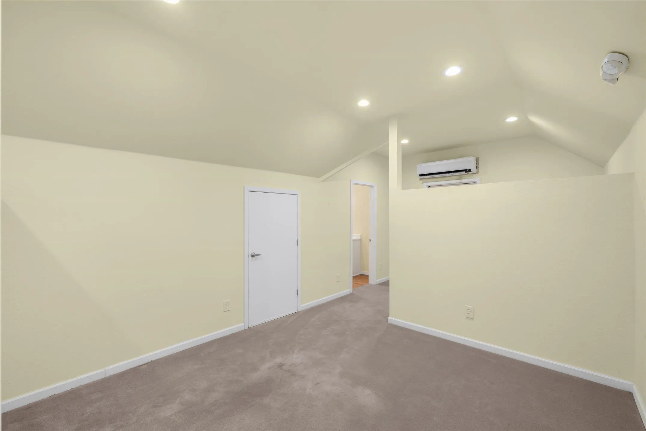 Office For Rent in Rockwall County , 3090 Ridge Road, Rockwall, Texas 75032, 0, 0, Garage spaces, 0 Sqft, built in 2002, mls#21363085, Real Estate Agent in Rockwall, Homes For Rent in Rockwall county, Homes For Rent in Rockwall, Realtor in Rockwall Texas, Real Estate Brokerage Independent Realty Texas, Luminita Cordes Realtor