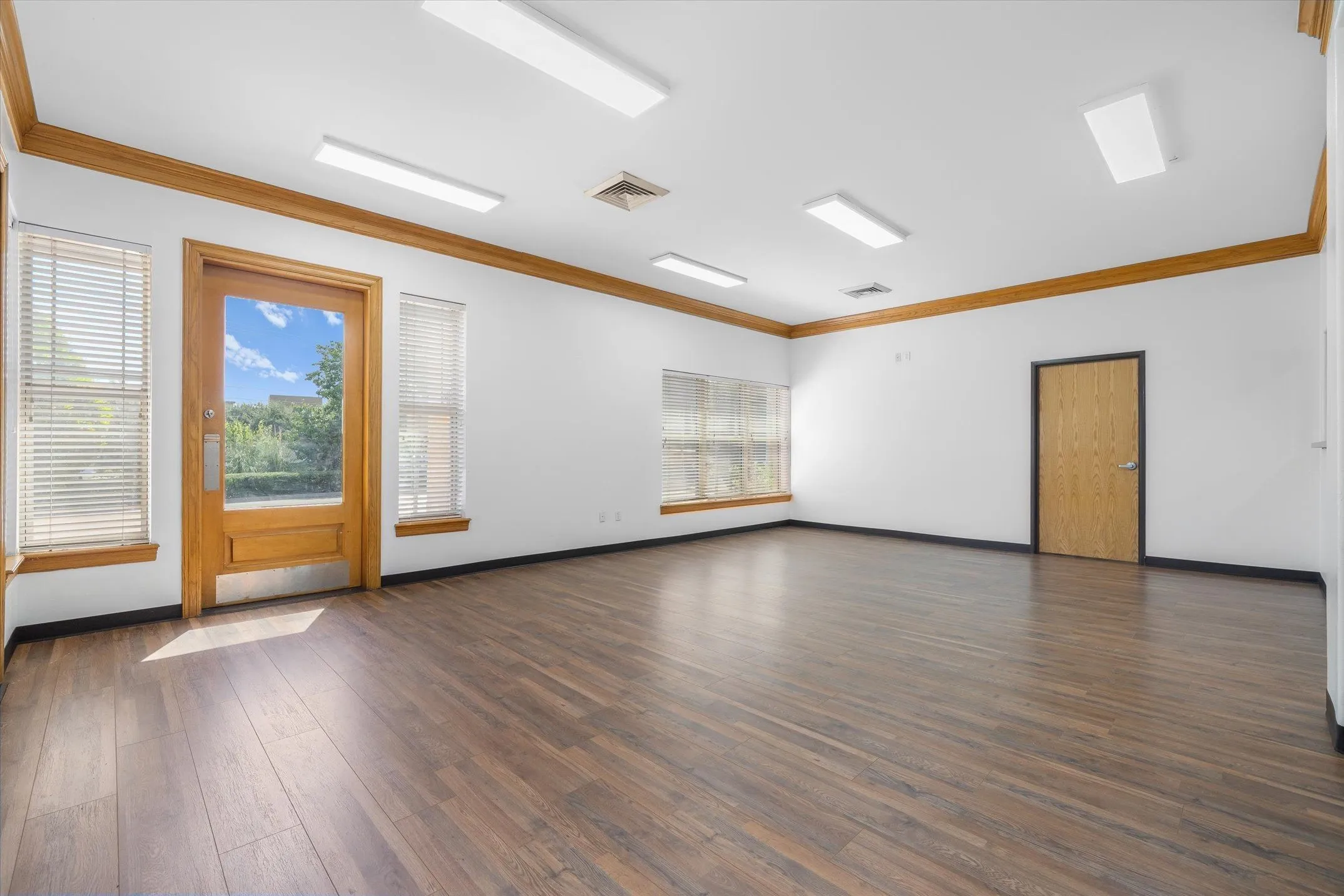 Office For Rent in Rockwall County , 3090 Ridge Road, Rockwall, Texas 75032, 0, 0, Garage spaces, 0 Sqft, built in 2002, mls#21363085, Real Estate Agent in Rockwall, Homes For Rent in Rockwall county, Homes For Rent in Rockwall, Realtor in Rockwall Texas, Real Estate Brokerage Independent Realty Texas, Luminita Cordes Realtor