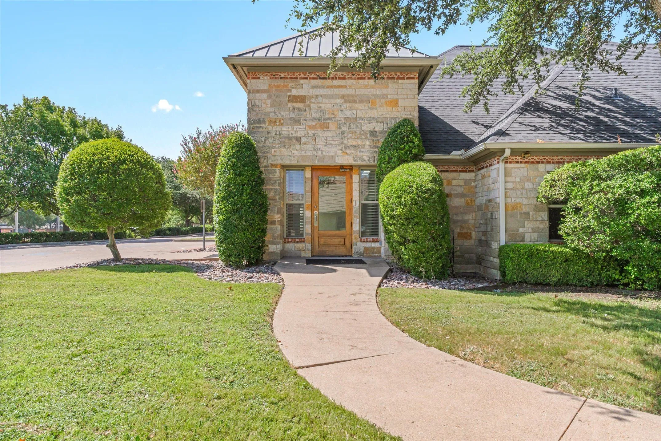 Office For Rent in Rockwall County , 3090 Ridge Road, Rockwall, Texas 75032, 0, 0, Garage spaces, 0 Sqft, built in 2002, mls#21363085, Real Estate Agent in Rockwall, Homes For Rent in Rockwall county, Homes For Rent in Rockwall, Realtor in Rockwall Texas, Real Estate Brokerage Independent Realty Texas, Luminita Cordes Realtor