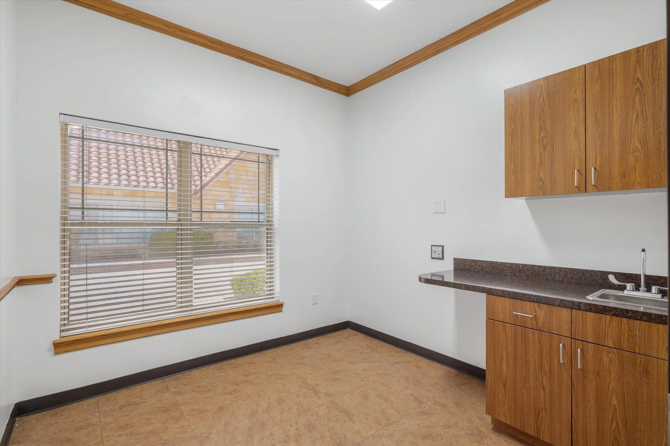 Office For Rent in Rockwall County , 3090 Ridge Road, Rockwall, Texas 75032, 0, 0, Garage spaces, 0 Sqft, built in 2002, mls#21363085, Real Estate Agent in Rockwall, Homes For Rent in Rockwall county, Homes For Rent in Rockwall, Realtor in Rockwall Texas, Real Estate Brokerage Independent Realty Texas, Luminita Cordes Realtor