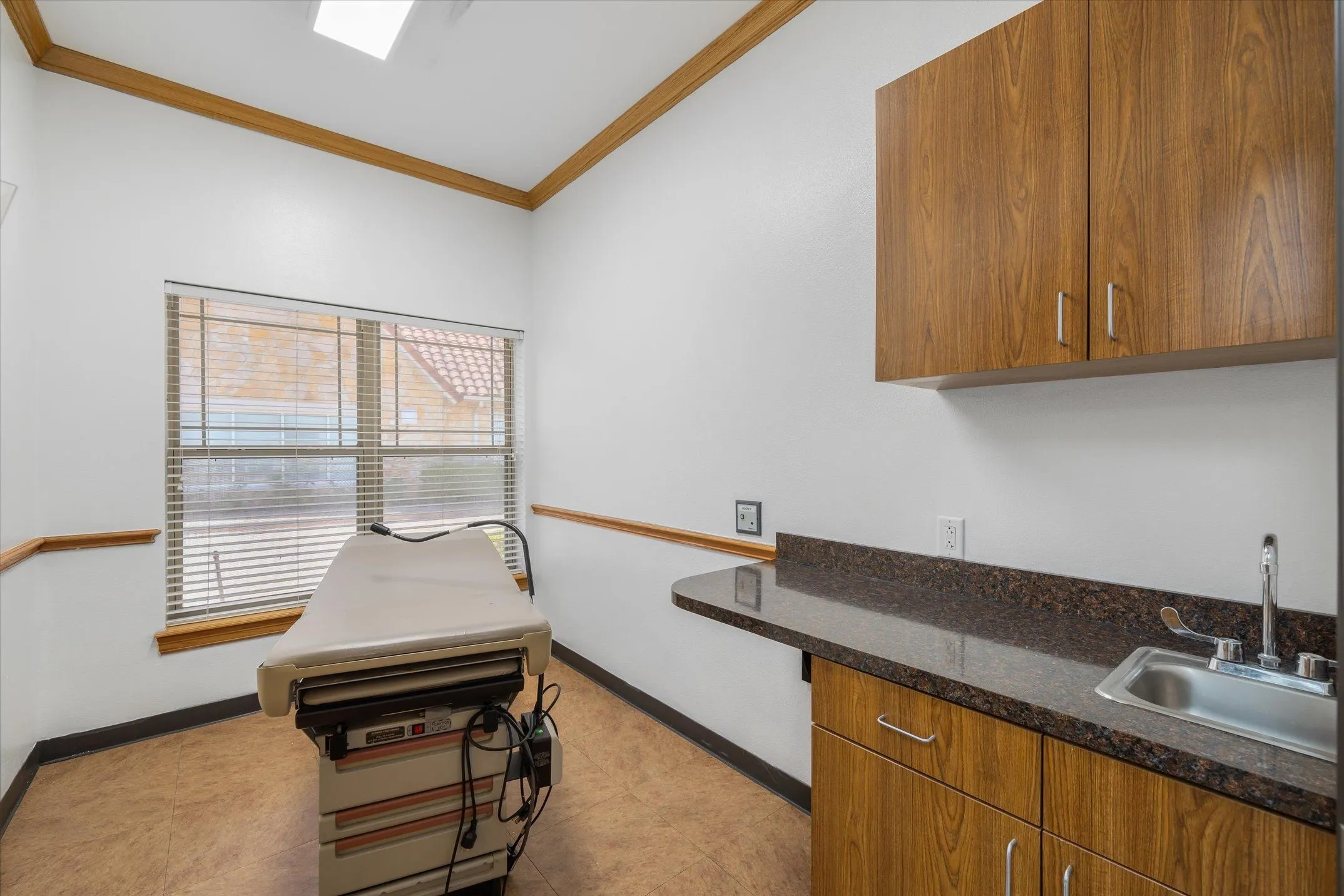Office For Rent in Rockwall County , 3090 Ridge Road, Rockwall, Texas 75032, 0, 0, Garage spaces, 0 Sqft, built in 2002, mls#21363085, Real Estate Agent in Rockwall, Homes For Rent in Rockwall county, Homes For Rent in Rockwall, Realtor in Rockwall Texas, Real Estate Brokerage Independent Realty Texas, Luminita Cordes Realtor