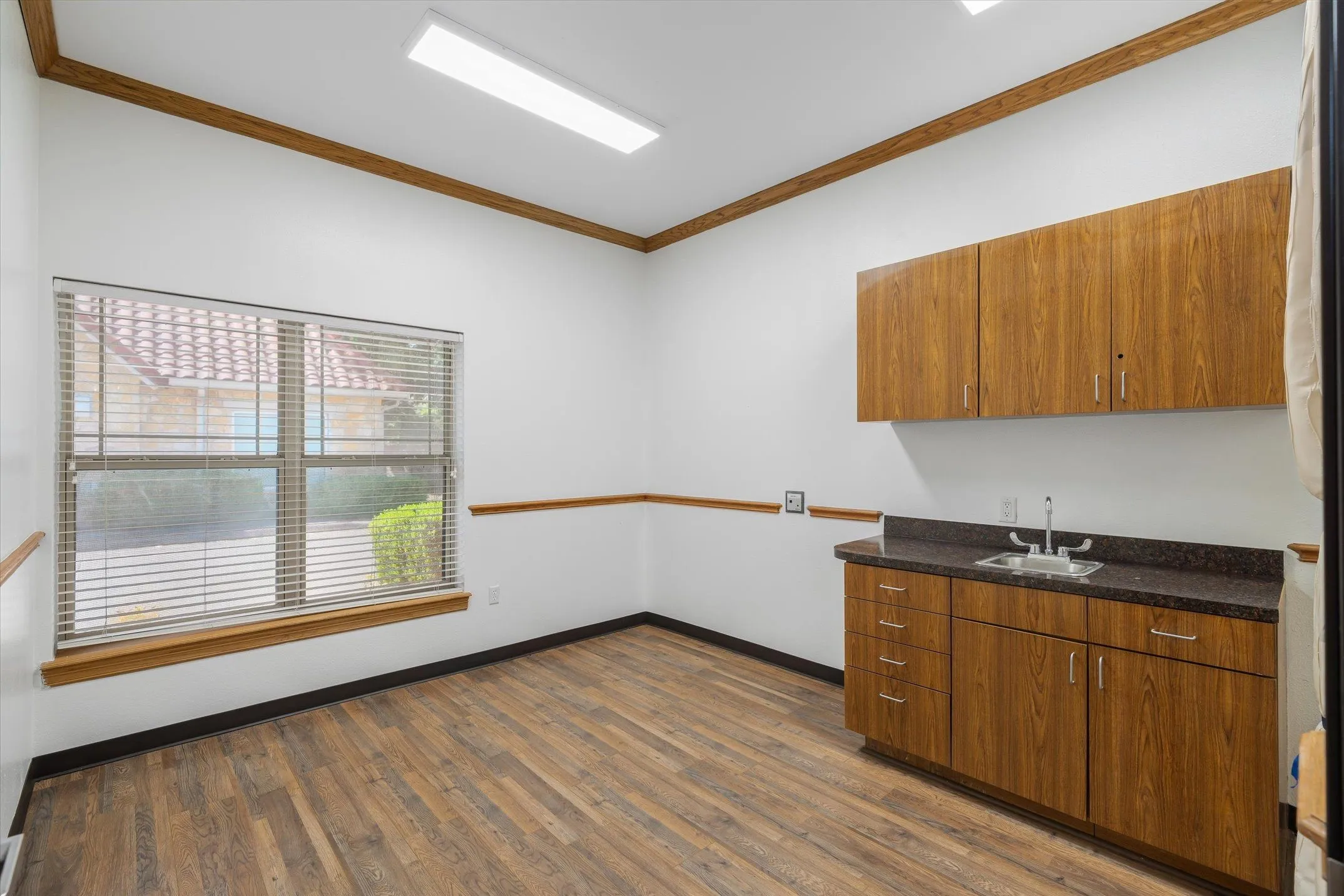Office For Rent in Rockwall County , 3090 Ridge Road, Rockwall, Texas 75032, 0, 0, Garage spaces, 0 Sqft, built in 2002, mls#21363085, Real Estate Agent in Rockwall, Homes For Rent in Rockwall county, Homes For Rent in Rockwall, Realtor in Rockwall Texas, Real Estate Brokerage Independent Realty Texas, Luminita Cordes Realtor