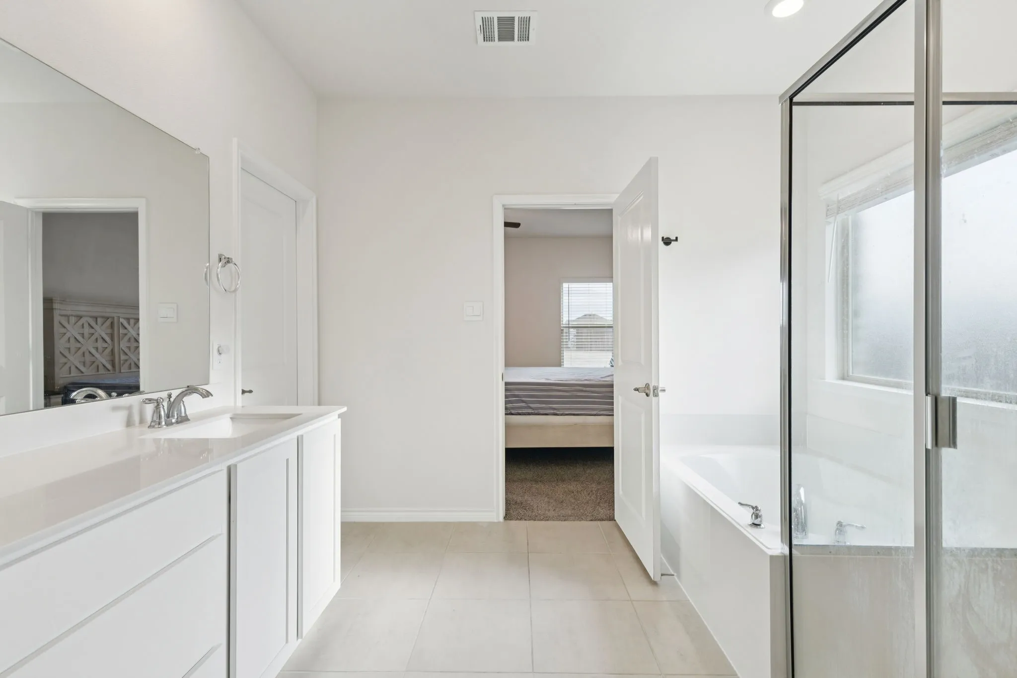 Single Family Residence For Rent in Denton County , 3400 Honey Hill Road, Aubrey, Texas 76227, 5 Bedroom, 4 Bathroom, 2 Garage spaces, 3,382 Sqft, built in 2023, mls#21370446, Real Estate Agent in Aubrey, Homes For Rent in Denton county, Homes For Rent in Aubrey, Realtor in Aubrey Texas, Real Estate Brokerage Independent Realty Texas, Luminita Cordes Realtor