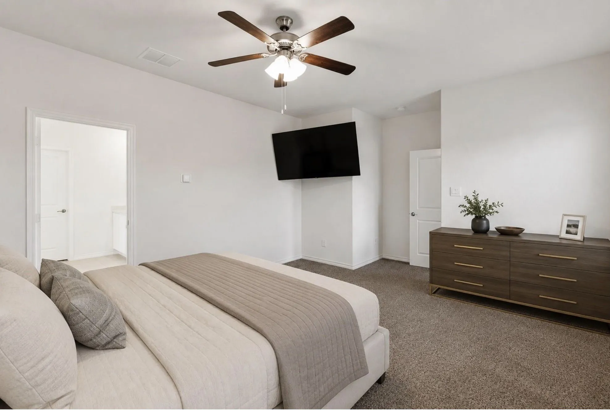 Single Family Residence For Rent in Denton County , 3400 Honey Hill Road, Aubrey, Texas 76227, 5 Bedroom, 4 Bathroom, 2 Garage spaces, 3,382 Sqft, built in 2023, mls#21370446, Real Estate Agent in Aubrey, Homes For Rent in Denton county, Homes For Rent in Aubrey, Realtor in Aubrey Texas, Real Estate Brokerage Independent Realty Texas, Luminita Cordes Realtor