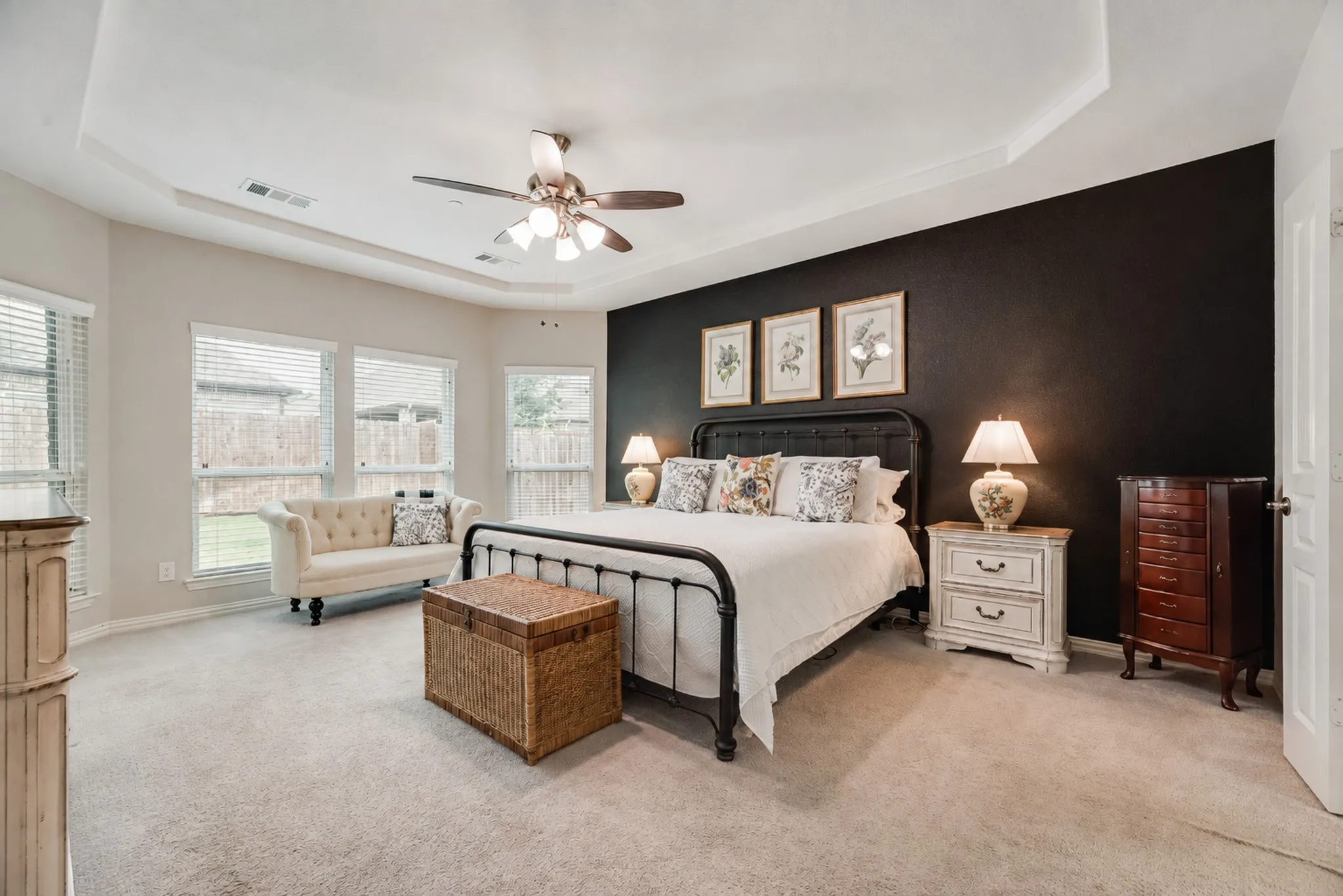 Single Family Residence For Sale in Denton County , 7624 Echo Hill Lane, Denton, Texas 76208, 4 Bedroom, 4 Bathroom, 3 Garage spaces, 3,140 Sqft, built in 2019, mls#21368892, Real Estate Agent in Denton, Homes For Sale in Denton county, Homes For Sale in Denton, Realtor in Denton Texas, Real Estate Brokerage Independent Realty Texas, Luminita Cordes Realtor