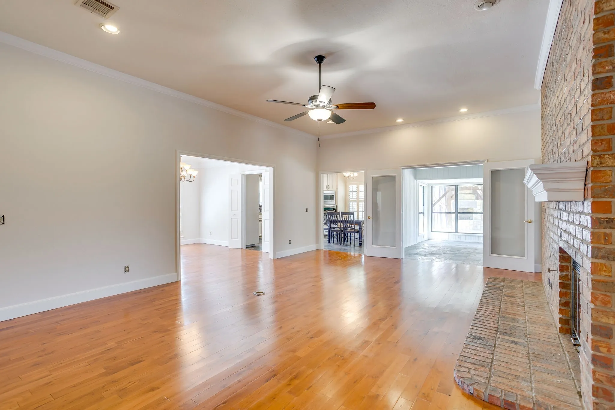 Heart of Keller with pool KHS 990 Oak Ridge Dr. Keller TX 76248 817-422-3322