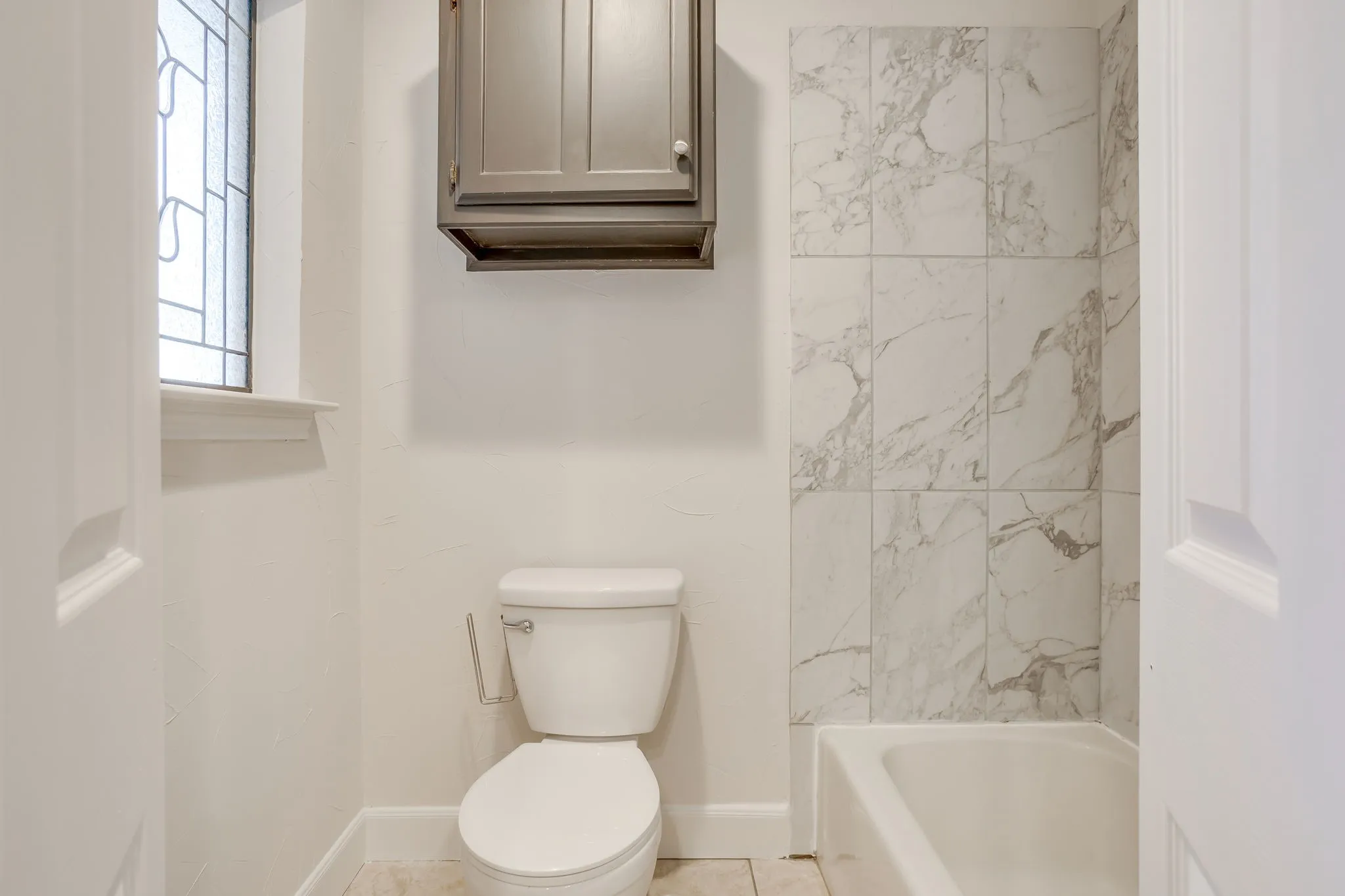Heart of Keller with pool KHS 990 Oak Ridge Dr. Keller TX 76248 817-422-3322