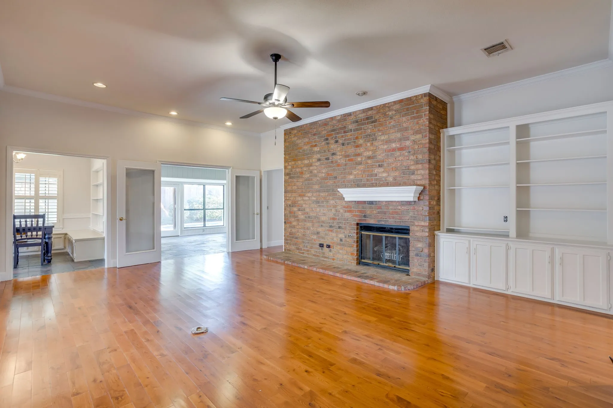 Heart of Keller with pool KHS 990 Oak Ridge Dr. Keller TX 76248 817-422-3322