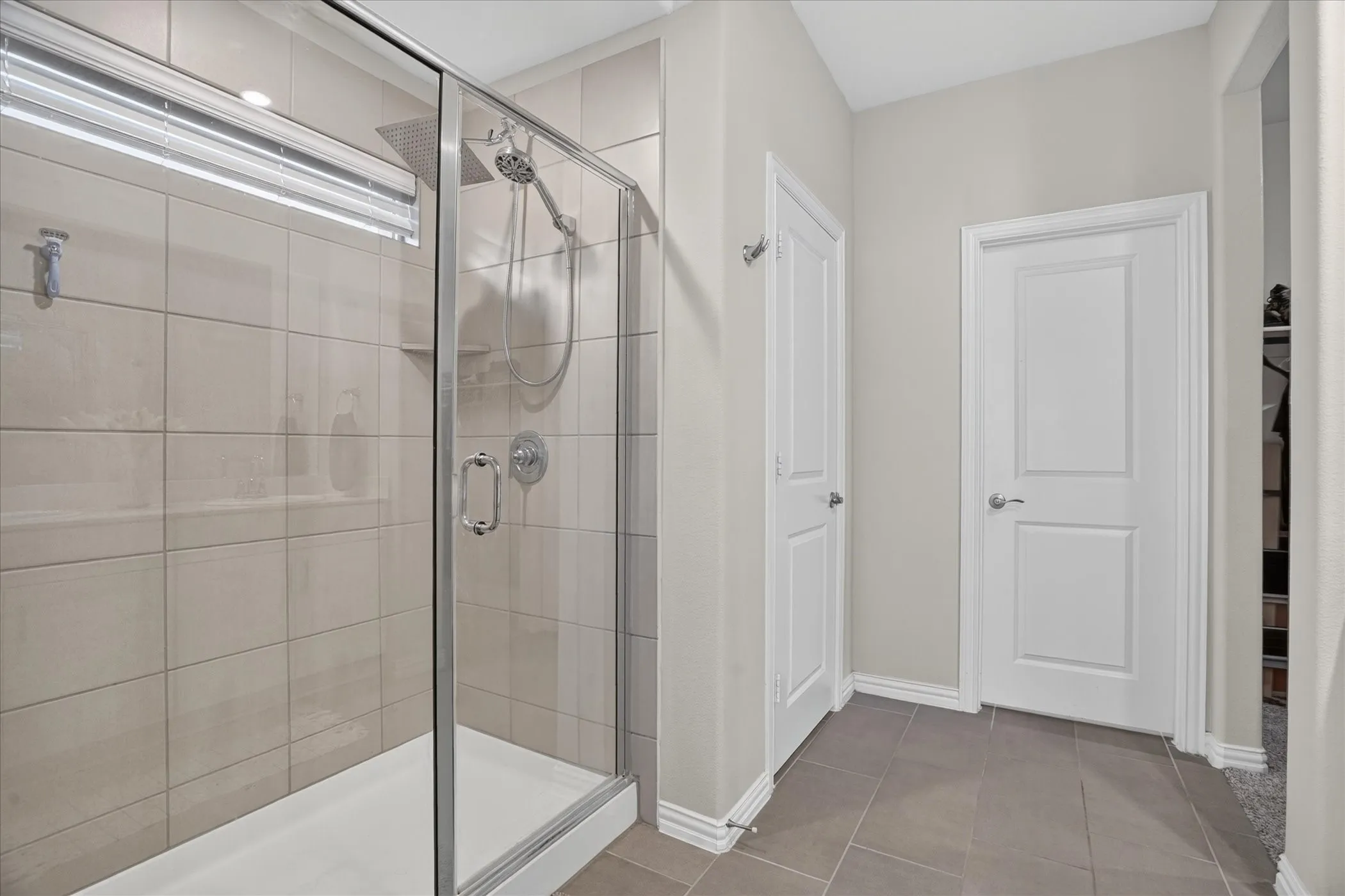 Single Family Residence For Sale in Tarrant County , 2413 Ponca Drive, Fort Worth, Texas 76179, 4 Bedroom, 3 Bathroom, 2 Garage spaces, 2,279 Sqft, built in 2022, mls#21369174, Real Estate Agent in Fort Worth, Homes For Sale in Tarrant county, Homes For Sale in Fort Worth, Realtor in Fort Worth Texas, Real Estate Brokerage Independent Realty Texas, Luminita Cordes Realtor