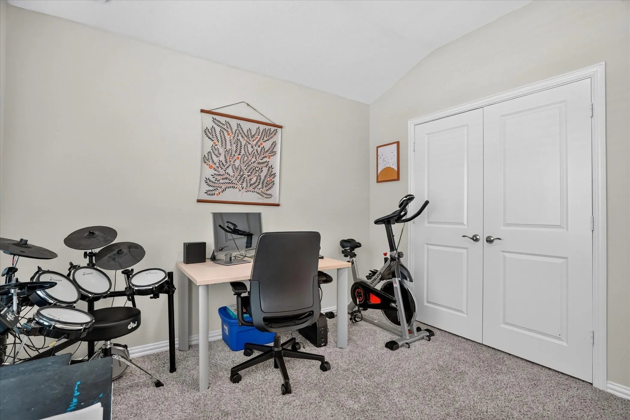 Single Family Residence For Sale in Tarrant County , 2413 Ponca Drive, Fort Worth, Texas 76179, 4 Bedroom, 3 Bathroom, 2 Garage spaces, 2,279 Sqft, built in 2022, mls#21369174, Real Estate Agent in Fort Worth, Homes For Sale in Tarrant county, Homes For Sale in Fort Worth, Realtor in Fort Worth Texas, Real Estate Brokerage Independent Realty Texas, Luminita Cordes Realtor