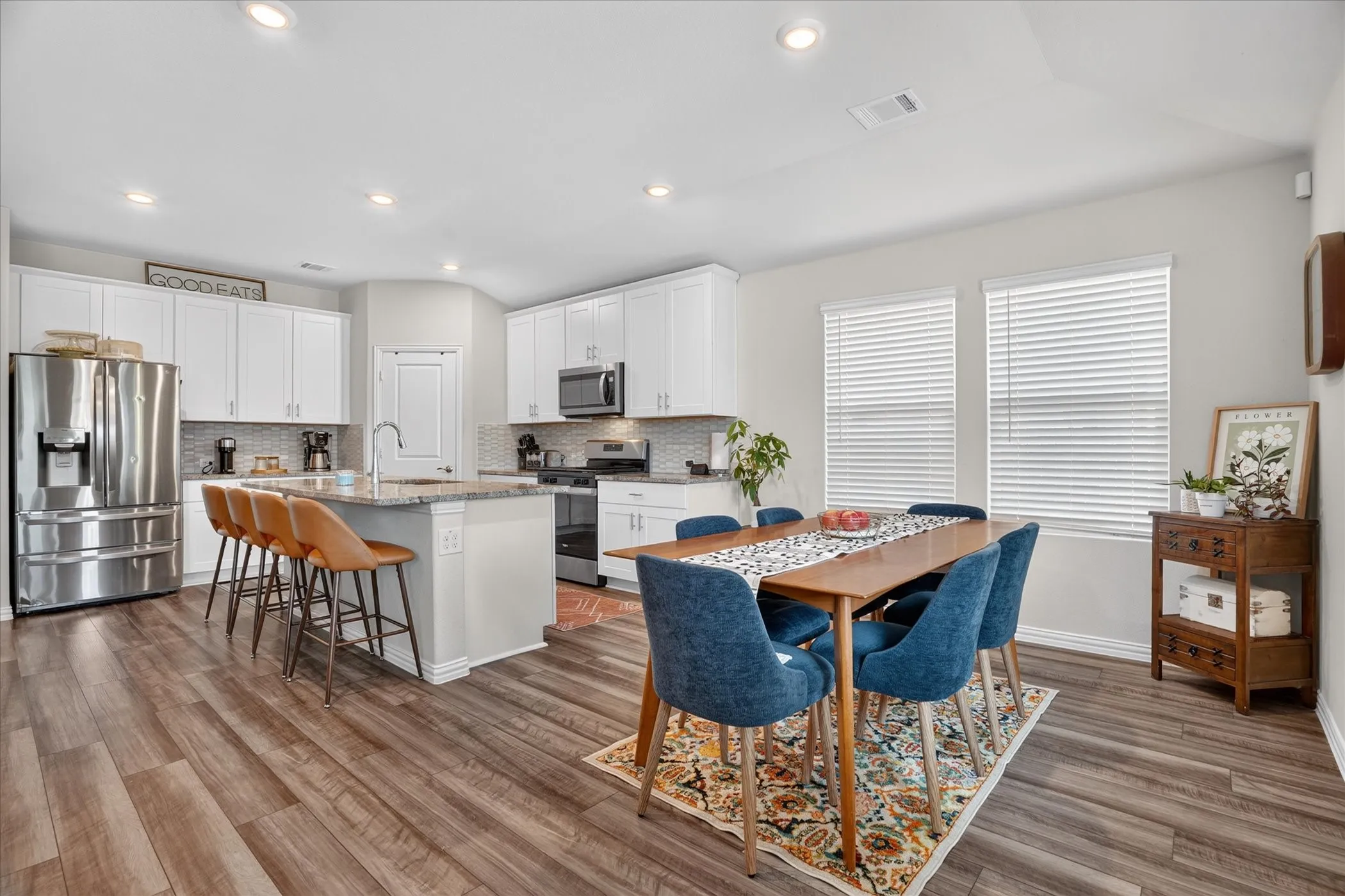 Single Family Residence For Sale in Tarrant County , 2413 Ponca Drive, Fort Worth, Texas 76179, 4 Bedroom, 3 Bathroom, 2 Garage spaces, 2,279 Sqft, built in 2022, mls#21369174, Real Estate Agent in Fort Worth, Homes For Sale in Tarrant county, Homes For Sale in Fort Worth, Realtor in Fort Worth Texas, Real Estate Brokerage Independent Realty Texas, Luminita Cordes Realtor