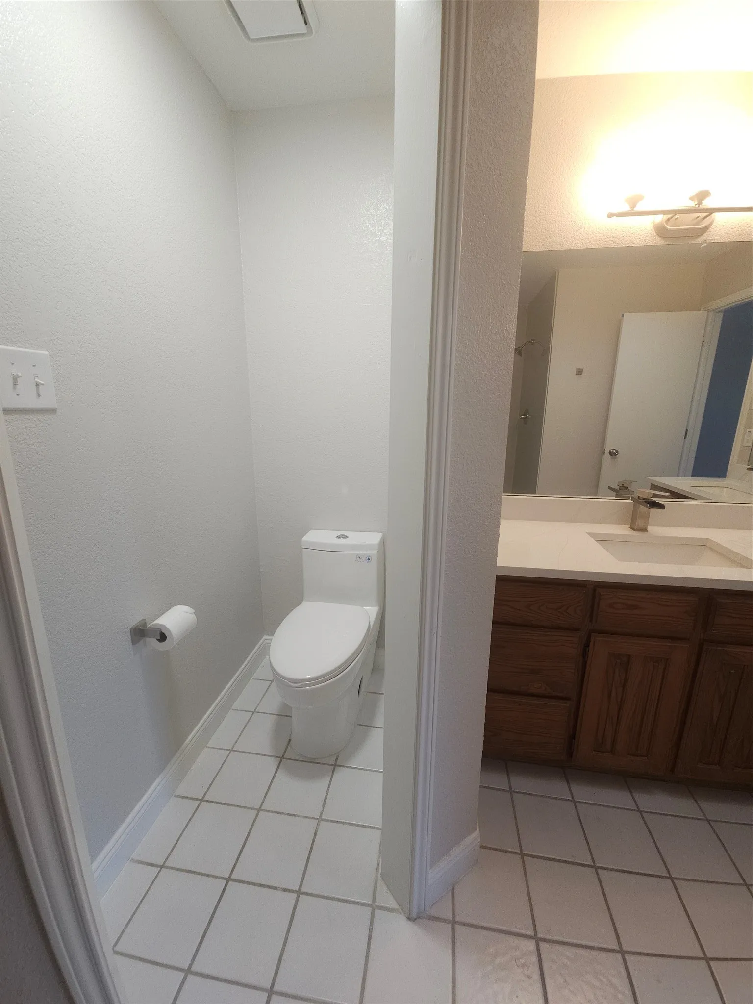 Single Family Residence For Sale in Tarrant County , 6300 Brownlee Lane, Arlington, Texas 76018, 3 Bedroom, 2 Bathroom, 2 Garage spaces, 1,490 Sqft, built in 1984, mls#21370449, Real Estate Agent in Arlington, Homes For Sale in Tarrant county, Homes For Sale in Arlington, Realtor in Arlington Texas, Real Estate Brokerage Independent Realty Texas, Luminita Cordes Realtor
