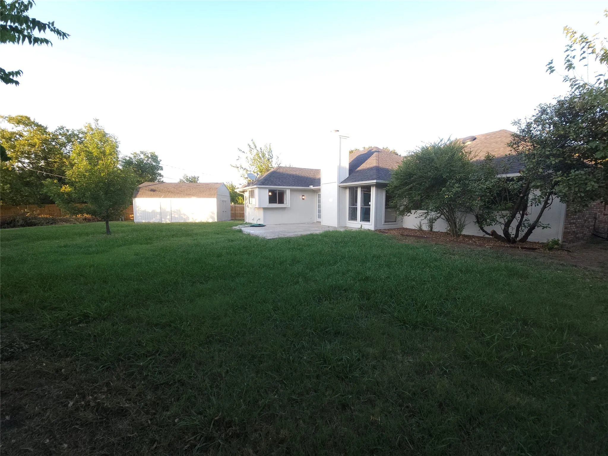 Single Family Residence For Sale in Tarrant County , 6300 Brownlee Lane, Arlington, Texas 76018, 3 Bedroom, 2 Bathroom, 2 Garage spaces, 1,490 Sqft, built in 1984, mls#21370449, Real Estate Agent in Arlington, Homes For Sale in Tarrant county, Homes For Sale in Arlington, Realtor in Arlington Texas, Real Estate Brokerage Independent Realty Texas, Luminita Cordes Realtor