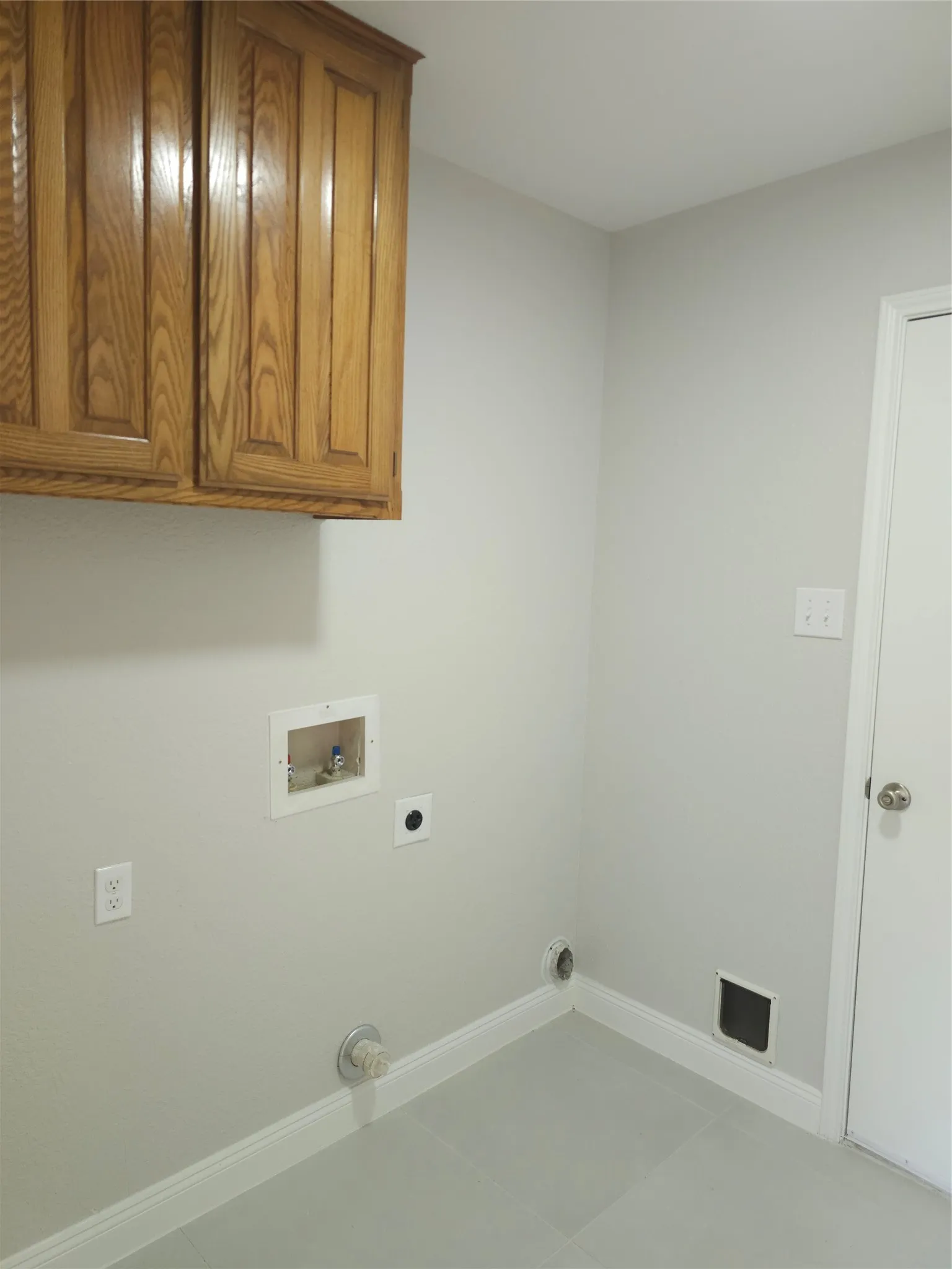 Single Family Residence For Sale in Tarrant County , 6300 Brownlee Lane, Arlington, Texas 76018, 3 Bedroom, 2 Bathroom, 2 Garage spaces, 1,490 Sqft, built in 1984, mls#21370449, Real Estate Agent in Arlington, Homes For Sale in Tarrant county, Homes For Sale in Arlington, Realtor in Arlington Texas, Real Estate Brokerage Independent Realty Texas, Luminita Cordes Realtor