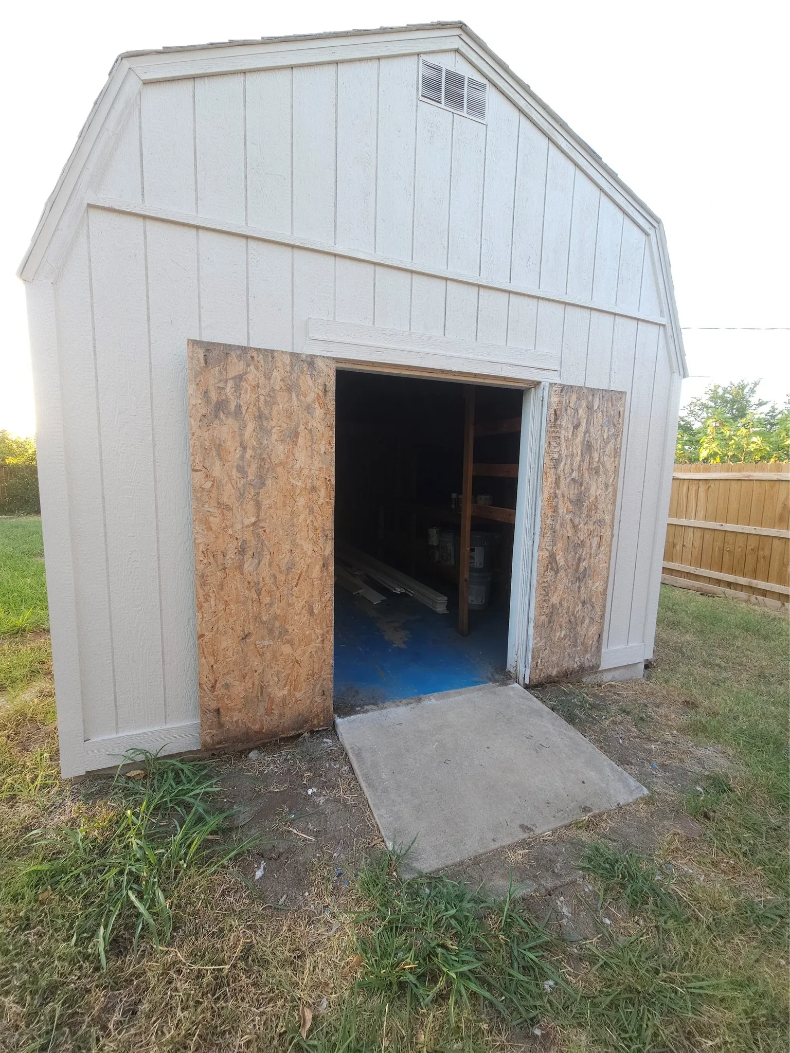Single Family Residence For Sale in Tarrant County , 6300 Brownlee Lane, Arlington, Texas 76018, 3 Bedroom, 2 Bathroom, 2 Garage spaces, 1,490 Sqft, built in 1984, mls#21370449, Real Estate Agent in Arlington, Homes For Sale in Tarrant county, Homes For Sale in Arlington, Realtor in Arlington Texas, Real Estate Brokerage Independent Realty Texas, Luminita Cordes Realtor