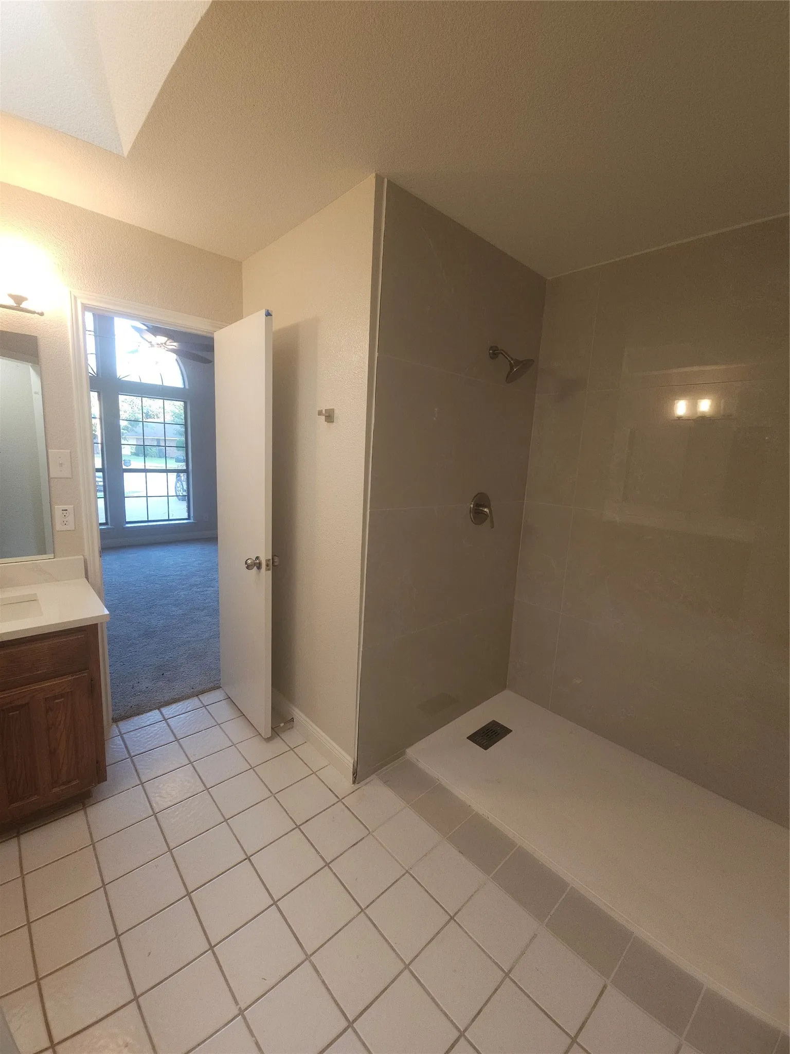 Single Family Residence For Sale in Tarrant County , 6300 Brownlee Lane, Arlington, Texas 76018, 3 Bedroom, 2 Bathroom, 2 Garage spaces, 1,490 Sqft, built in 1984, mls#21370449, Real Estate Agent in Arlington, Homes For Sale in Tarrant county, Homes For Sale in Arlington, Realtor in Arlington Texas, Real Estate Brokerage Independent Realty Texas, Luminita Cordes Realtor