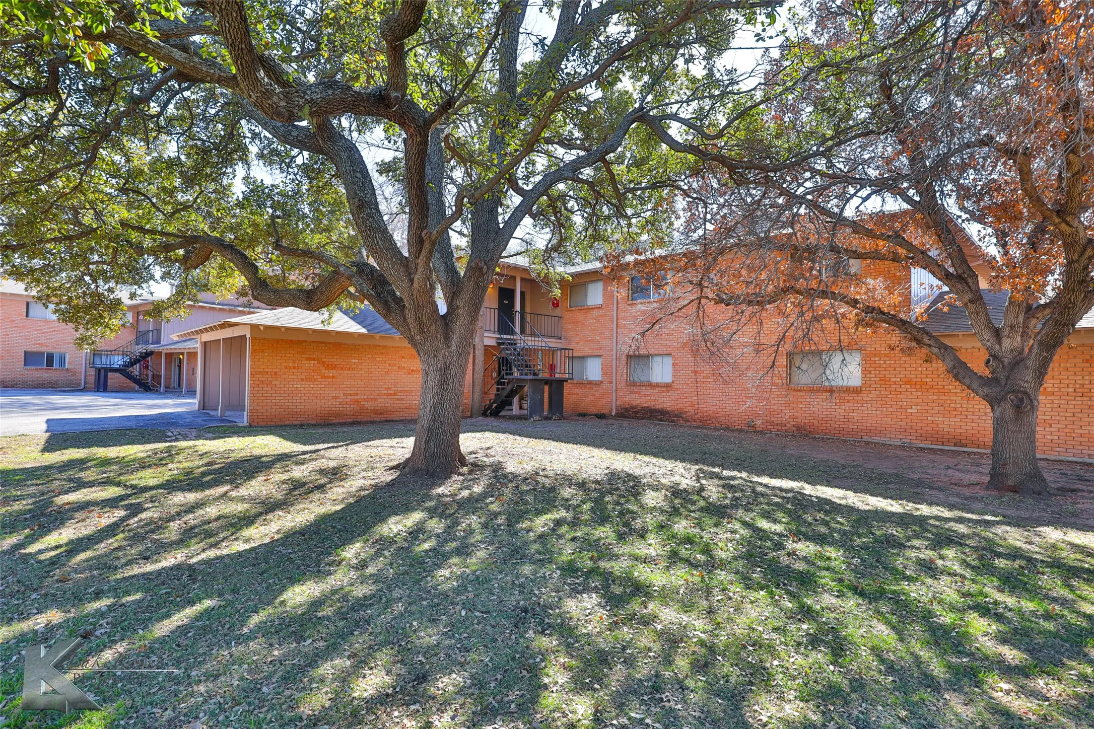 Apartment For Sale in Taylor County , 2600 Ivanhoe Lane, Abilene, Texas 79605, 0, 0, Garage spaces, 0 Sqft, built in 1964, mls#21370516, Real Estate Agent in Abilene, Homes For Sale in Taylor county, Homes For Sale in Abilene, Realtor in Abilene Texas, Real Estate Brokerage Independent Realty Texas, Luminita Cordes Realtor