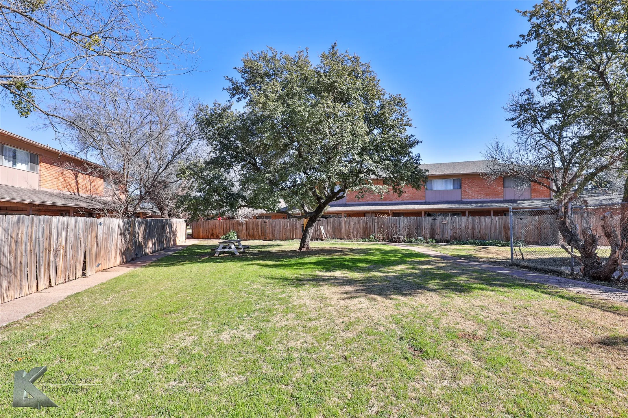 Apartment For Sale in Taylor County , 2600 Ivanhoe Lane, Abilene, Texas 79605, 0, 0, Garage spaces, 0 Sqft, built in 1964, mls#21370516, Real Estate Agent in Abilene, Homes For Sale in Taylor county, Homes For Sale in Abilene, Realtor in Abilene Texas, Real Estate Brokerage Independent Realty Texas, Luminita Cordes Realtor