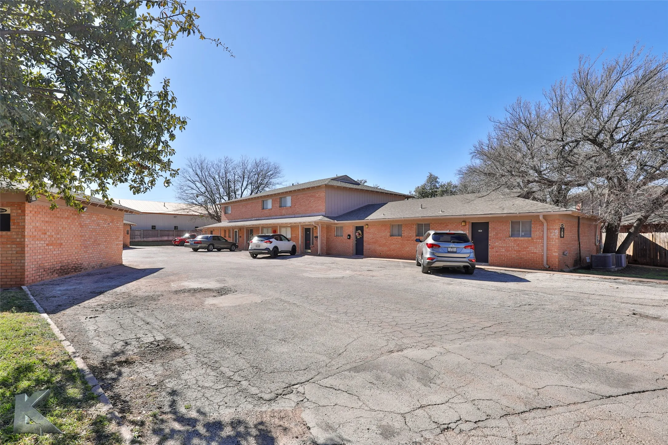Apartment For Sale in Taylor County , 2600 Ivanhoe Lane, Abilene, Texas 79605, 0, 0, Garage spaces, 0 Sqft, built in 1964, mls#21370516, Real Estate Agent in Abilene, Homes For Sale in Taylor county, Homes For Sale in Abilene, Realtor in Abilene Texas, Real Estate Brokerage Independent Realty Texas, Luminita Cordes Realtor