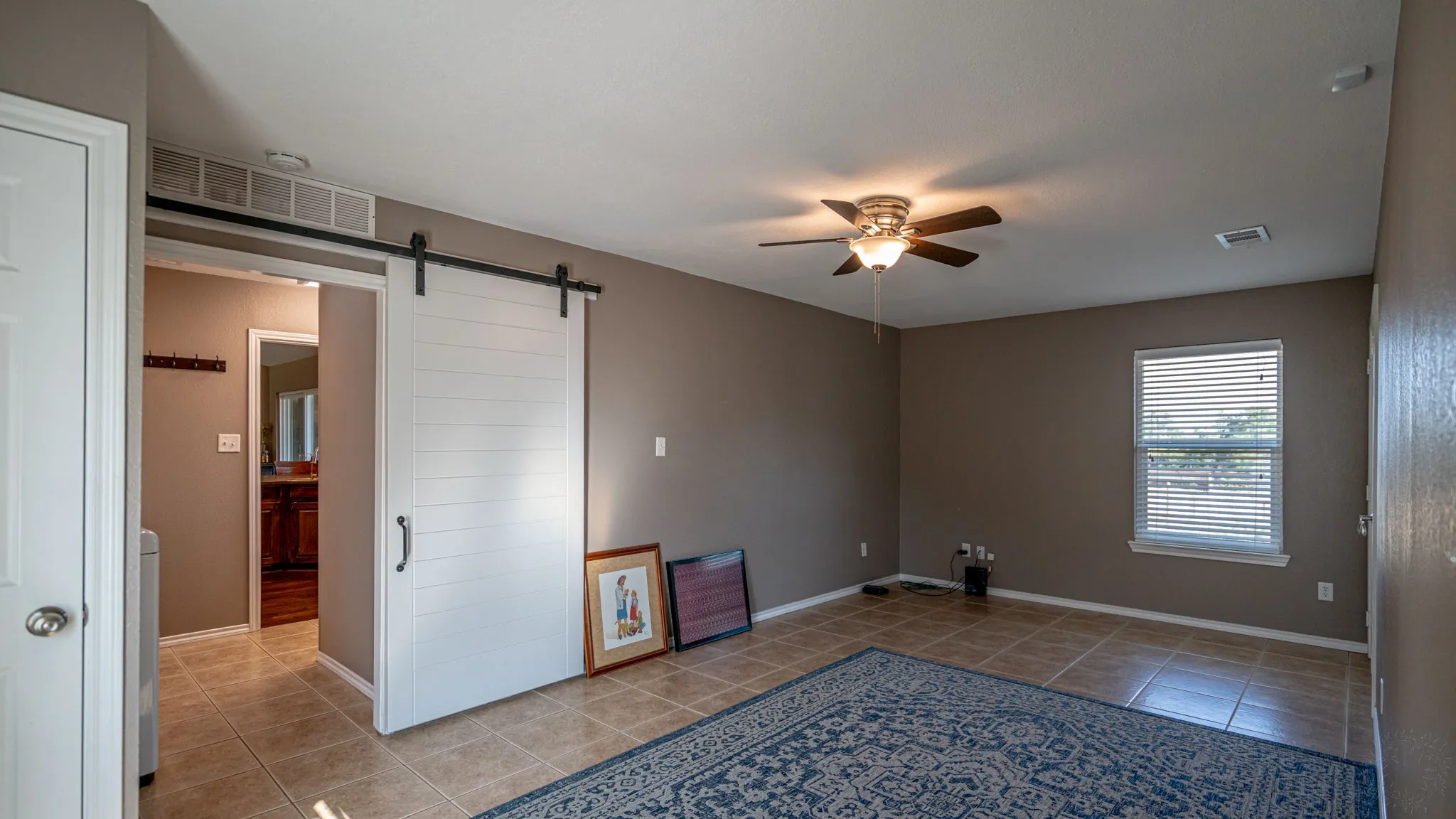 Single Family Residence For Sale in Hood County , 1710 Rock Church Highway, Tolar, Texas 76476, 4 Bedroom, 3 Bathroom, 2 Garage spaces, 1,971 Sqft, built in 1986, mls#21370126, Real Estate Agent in Tolar, Homes For Sale in Hood county, Homes For Sale in Tolar, Realtor in Tolar Texas, Real Estate Brokerage Independent Realty Texas, Luminita Cordes Realtor