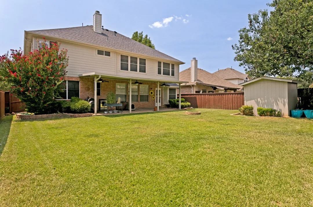 Single Family Residence For Sale in Denton County , 7121 Raintree Way, Denton, Texas 76210, 5 Bedroom, 3 Bathroom, 2 Garage spaces, 3,027 Sqft, built in 2001, mls#21370509, Real Estate Agent in Denton, Homes For Sale in Denton county, Homes For Sale in Denton, Realtor in Denton Texas, Real Estate Brokerage Independent Realty Texas, Luminita Cordes Realtor