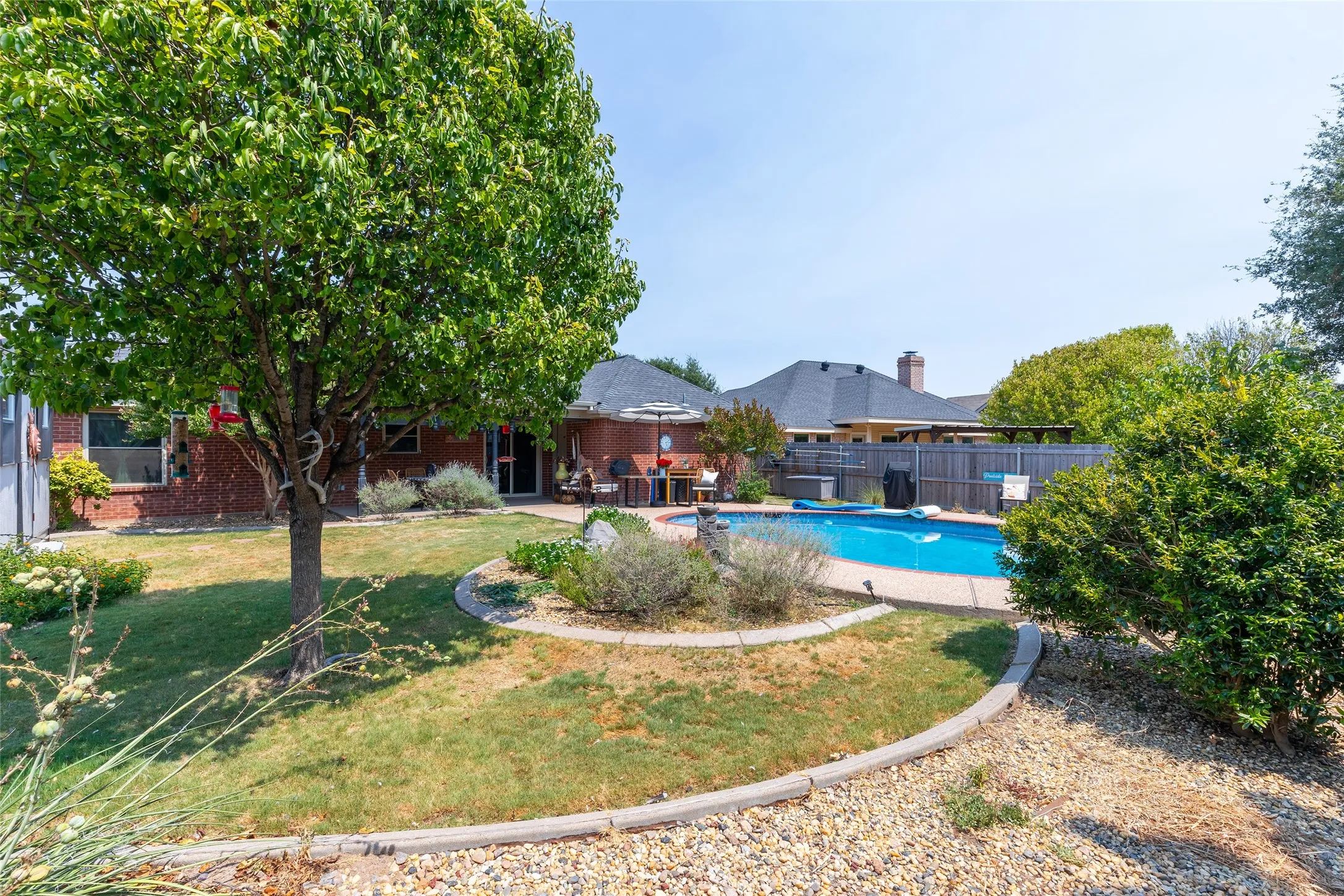 Single Family Residence For Sale in Taylor County , 2409 Township Court, Abilene, Texas 79601, 3 Bedroom, 2 Bathroom, 2 Garage spaces, 1,650 Sqft, built in 2002, mls#21369836, Real Estate Agent in Abilene, Homes For Sale in Taylor county, Homes For Sale in Abilene, Realtor in Abilene Texas, Real Estate Brokerage Independent Realty Texas, Luminita Cordes Realtor