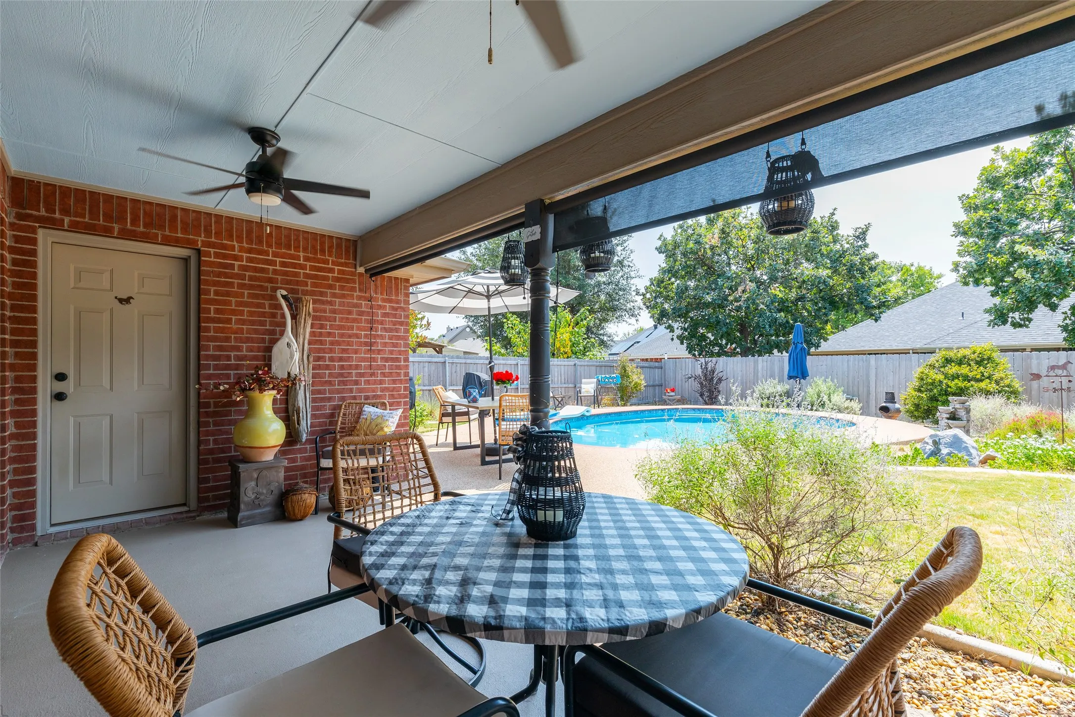 Single Family Residence For Sale in Taylor County , 2409 Township Court, Abilene, Texas 79601, 3 Bedroom, 2 Bathroom, 2 Garage spaces, 1,650 Sqft, built in 2002, mls#21369836, Real Estate Agent in Abilene, Homes For Sale in Taylor county, Homes For Sale in Abilene, Realtor in Abilene Texas, Real Estate Brokerage Independent Realty Texas, Luminita Cordes Realtor